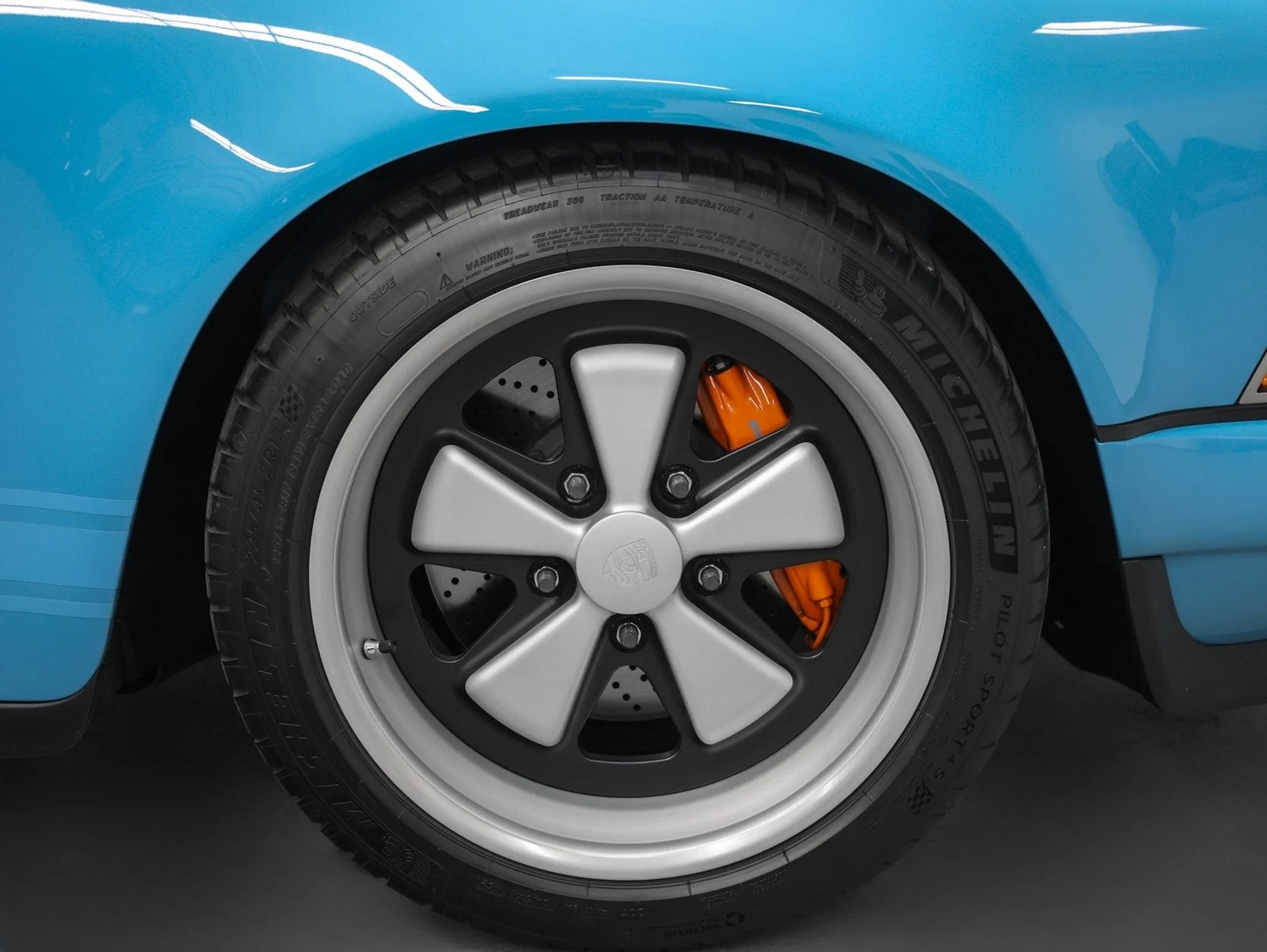 mph032_3853987407_33_6b6970e481