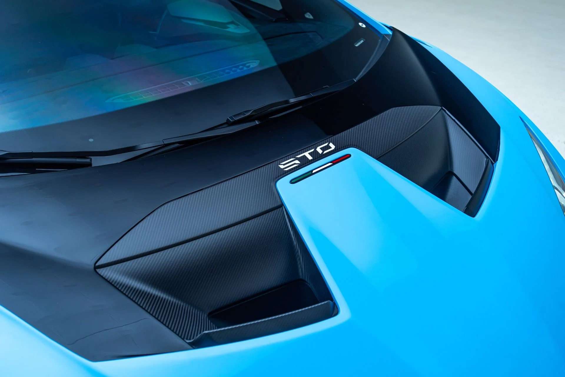 mph032_3865664444_Used_2024_Lamborghini_Huracan_STO_Alpha_10_Twin_Turbo_1786644416_039ae1666e