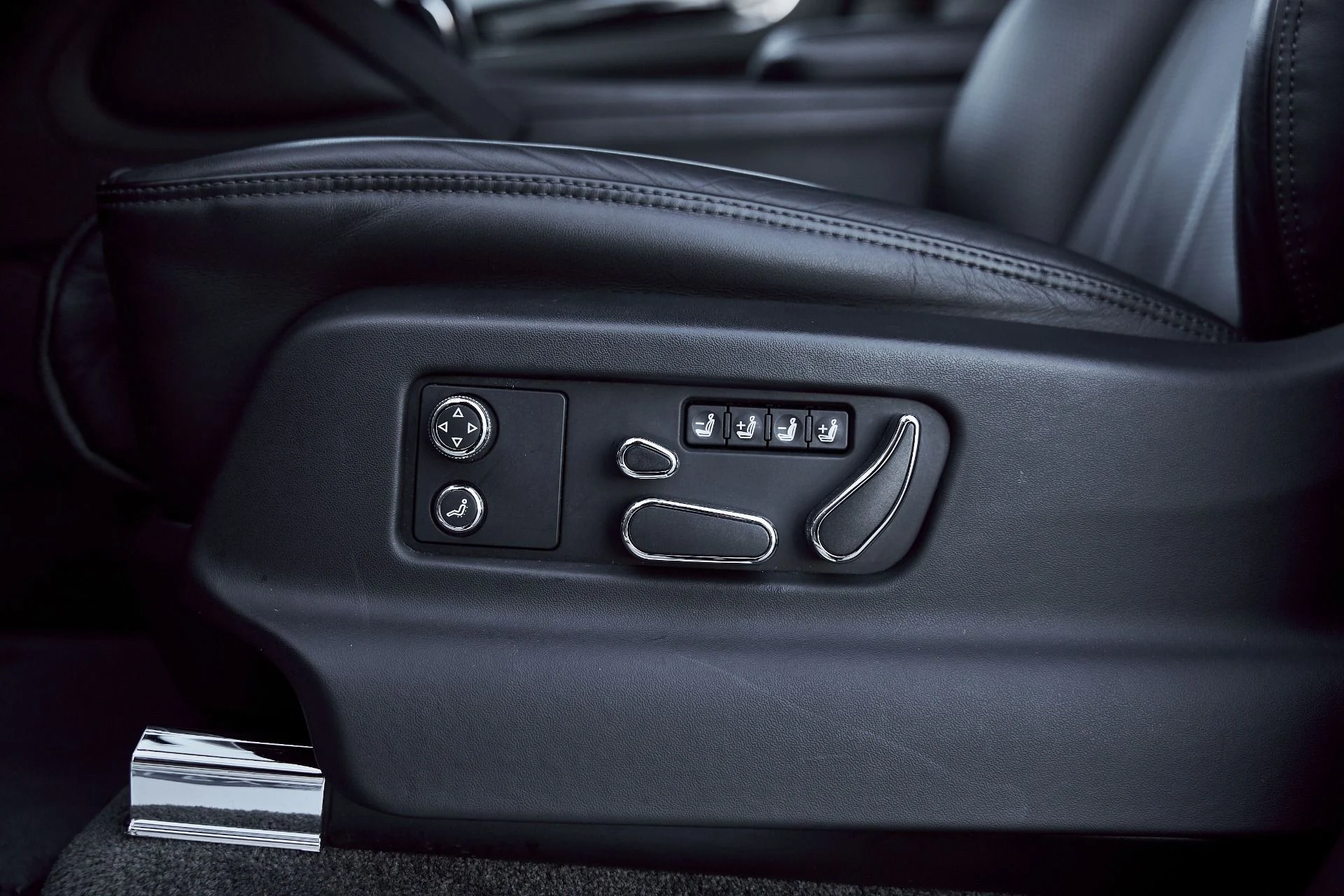 mph032_3871344066_Used_2022_Bentley_Bentayga_V8_1768246137_b8b82b0d83