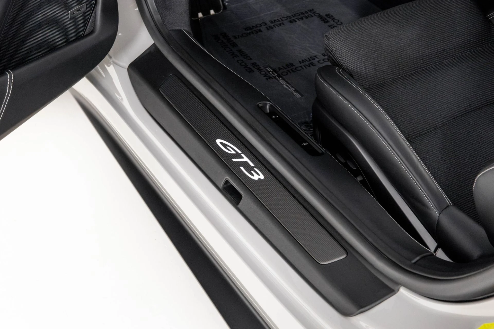mph032_3883787627_Used_2024_Porsche_911_GT_3_Touring_1761003648_6a03f98c07