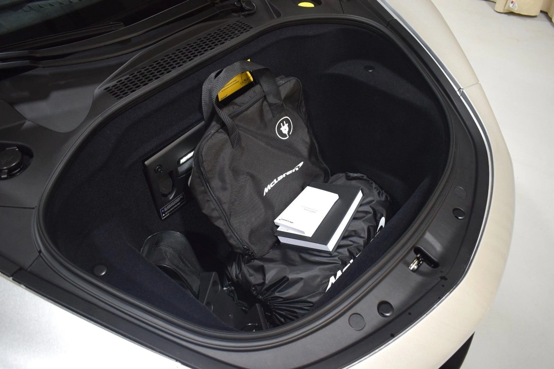 mph032_3885719223_2ef3a46ccb586f4ce5aa562a19f73042x_b6cf741c90