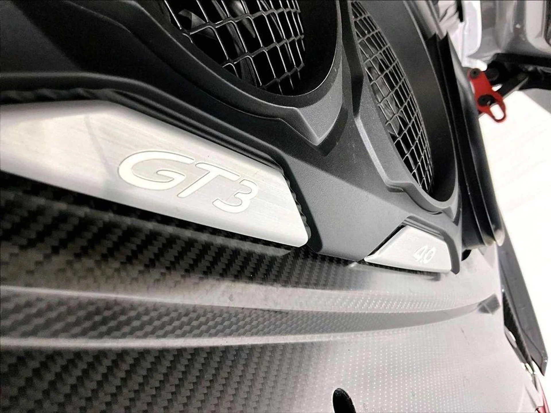 mph032_3886565893_y_Yu_Xf0vs_U3_Jz_C_Je_A8r_U_Mo60_Fi5g_a0a9fe6849