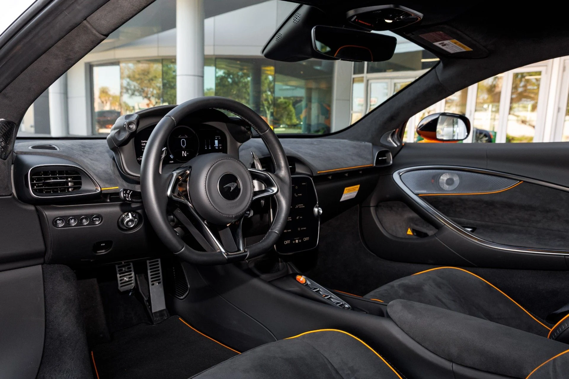 mph032_3902254019_653_p33_l_6baae9368a