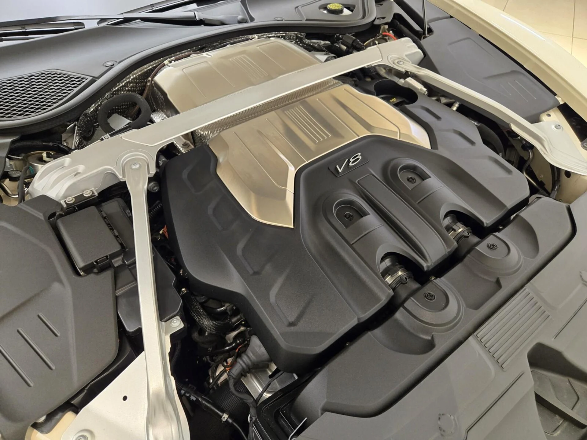 mph032_3913187481_Used_2023_Bentley_Continental_GTC_V8_1761030123_77e695d230