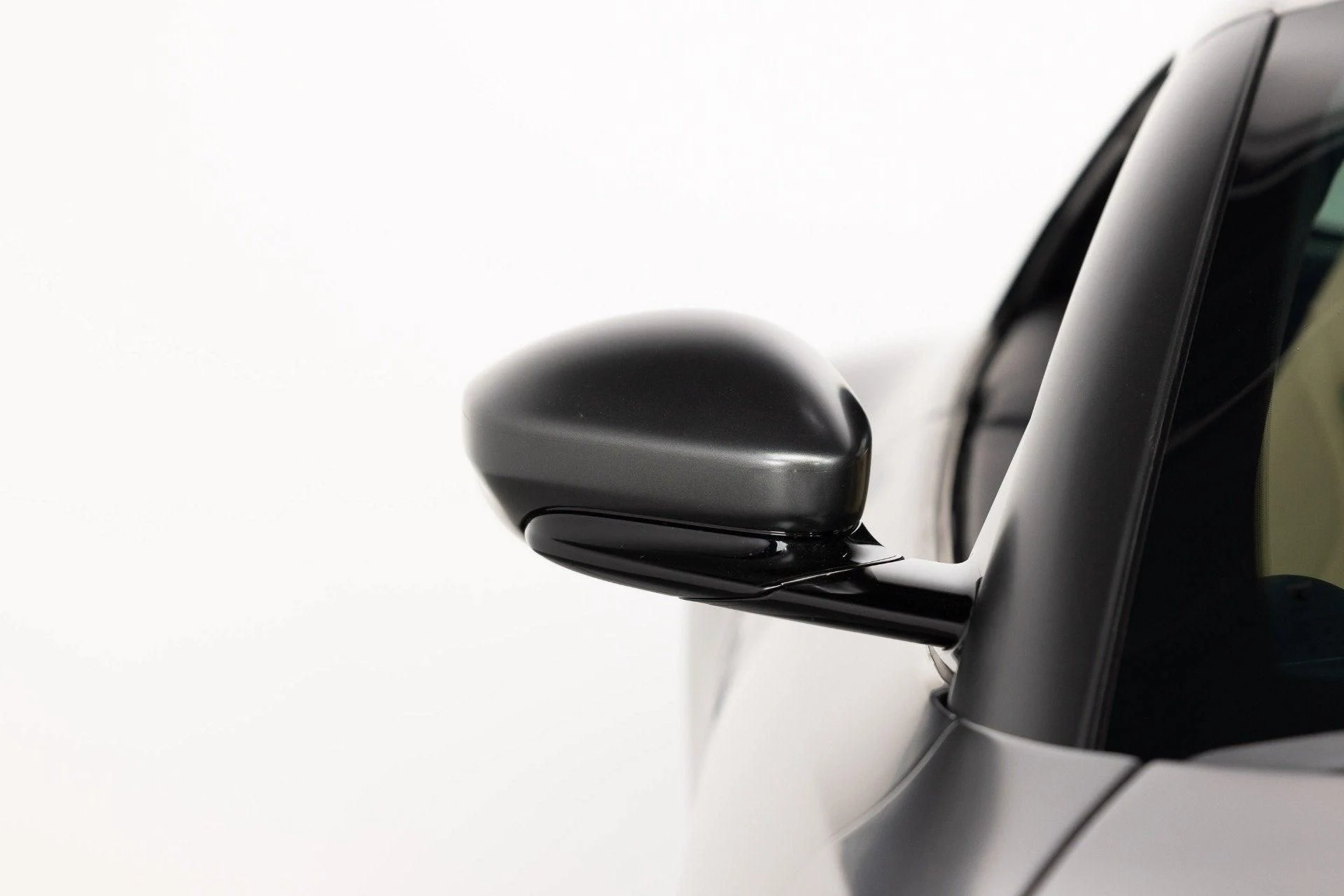 mph032_391429988_Used_2023_Ferrari_Portofino_M_1784803708_b77052f8d3