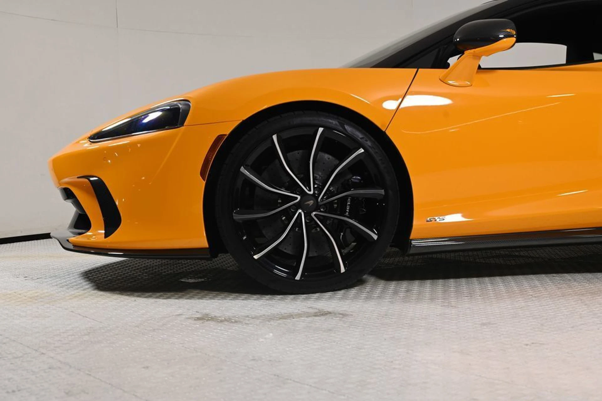 mph032_3925687815_new_2025_mclaren_gts_11350_22961042_32_1024_75e712d1bc