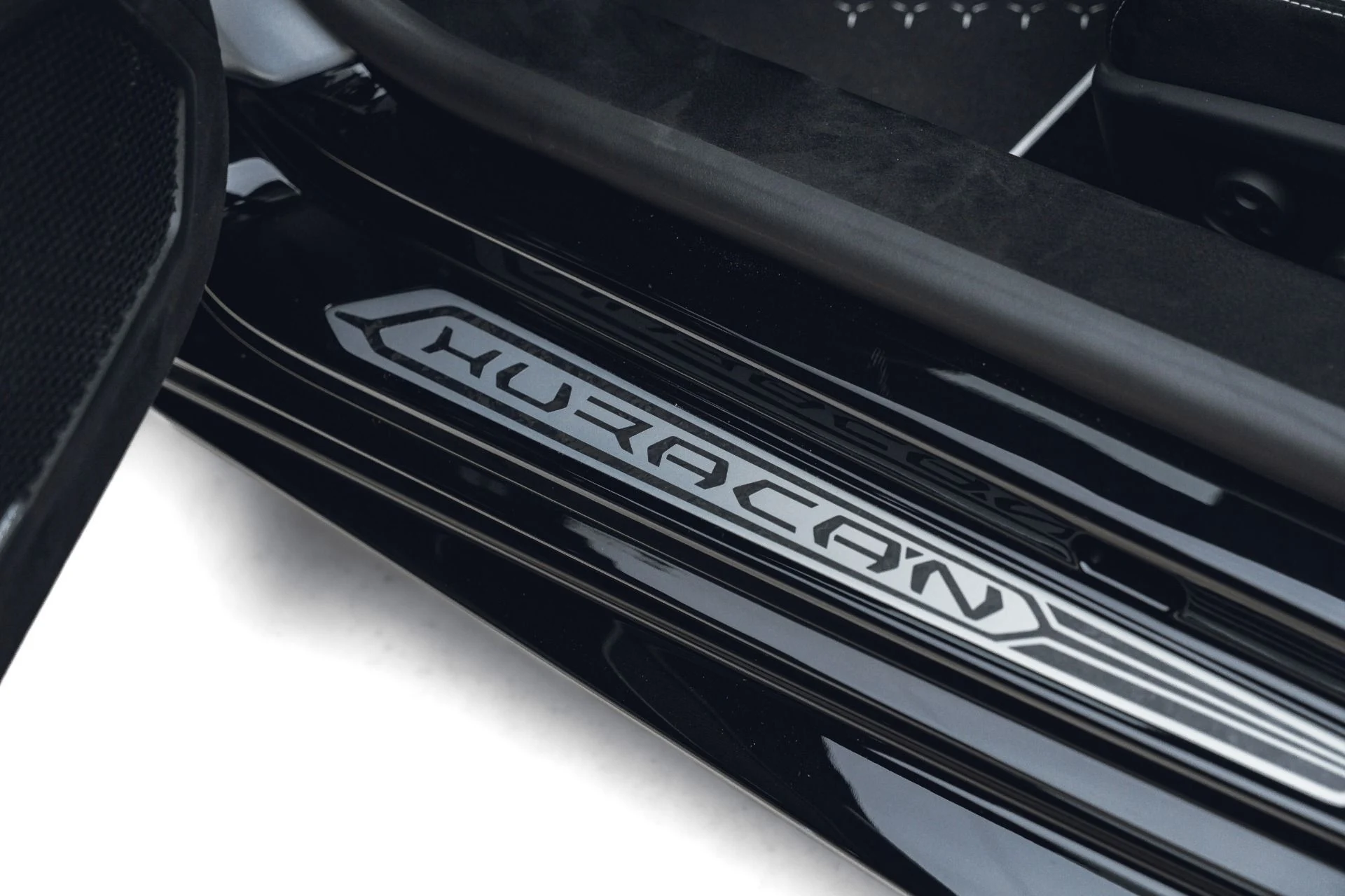 mph032_3934252453_Used_2019_Lamborghini_Huracan_LP_640_4_Performante_Spyder_1781799753_866e22e8f4