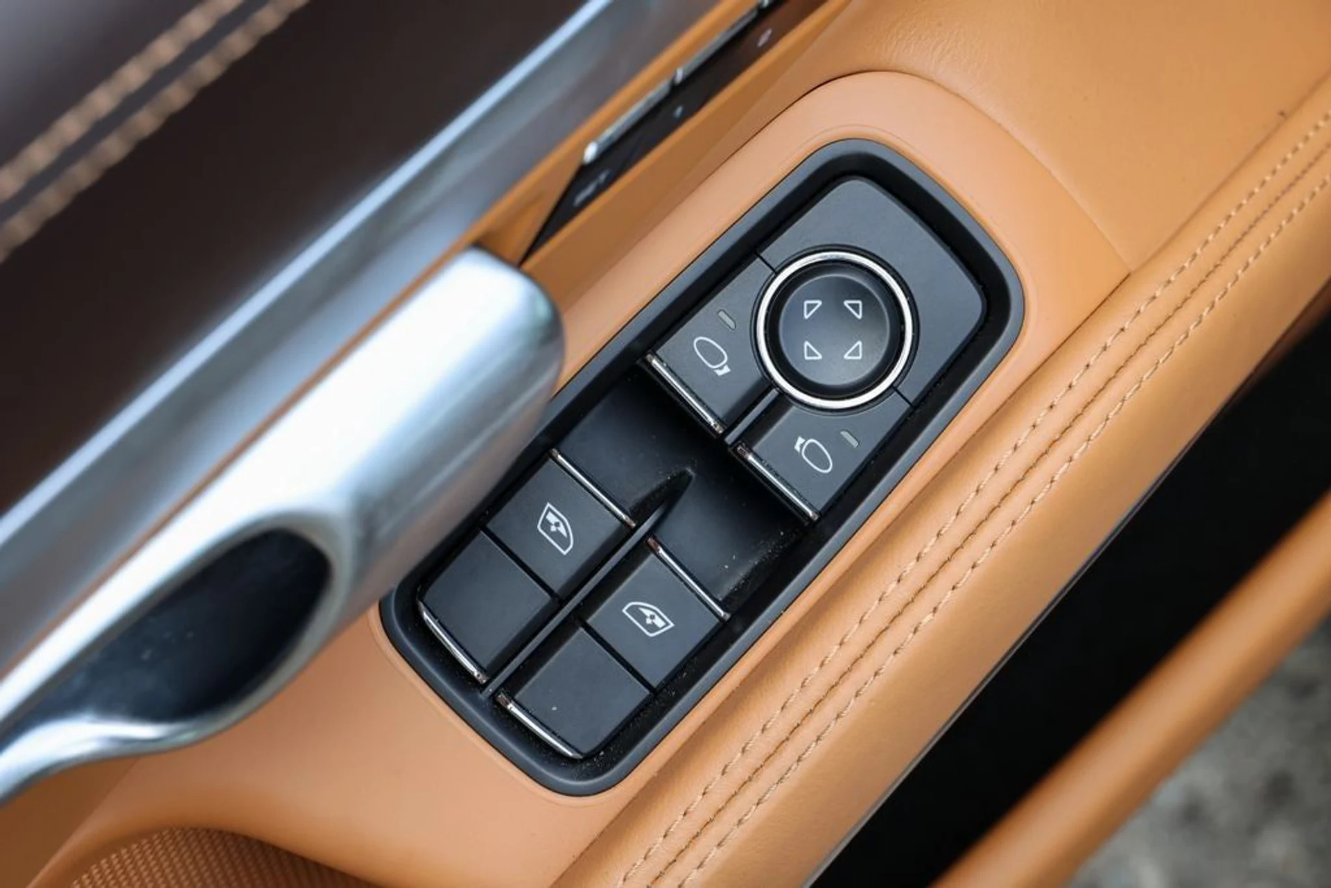 mph032_3939179563_33_6b34f747d3