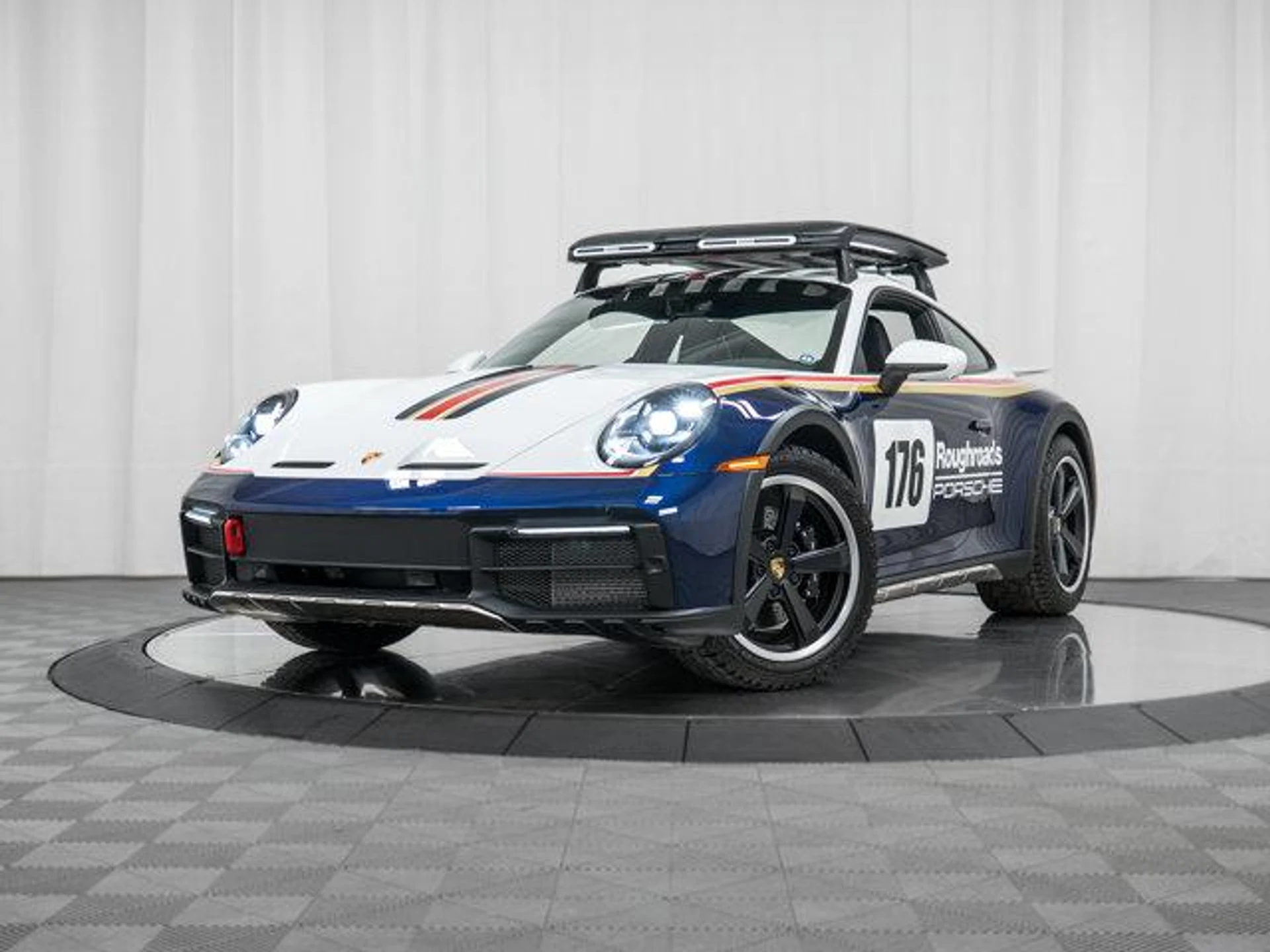 mph032_3940405604_uub891g_Mi_70a_VF_Ray_UZE_4_Of_OM_04397fac5a