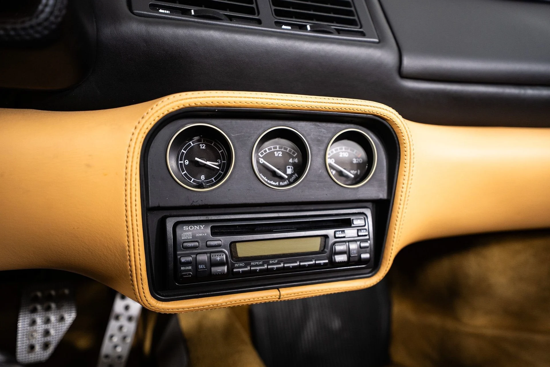 mph032_3946883209_33a2898b39464bf2a73414c6f99d8d3d_523247858b