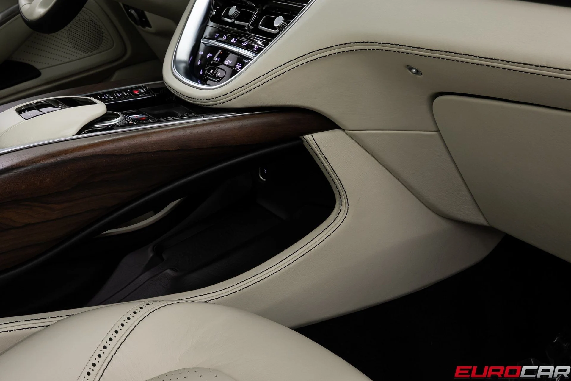 mph032_394742589_image_33_f21ff23c95