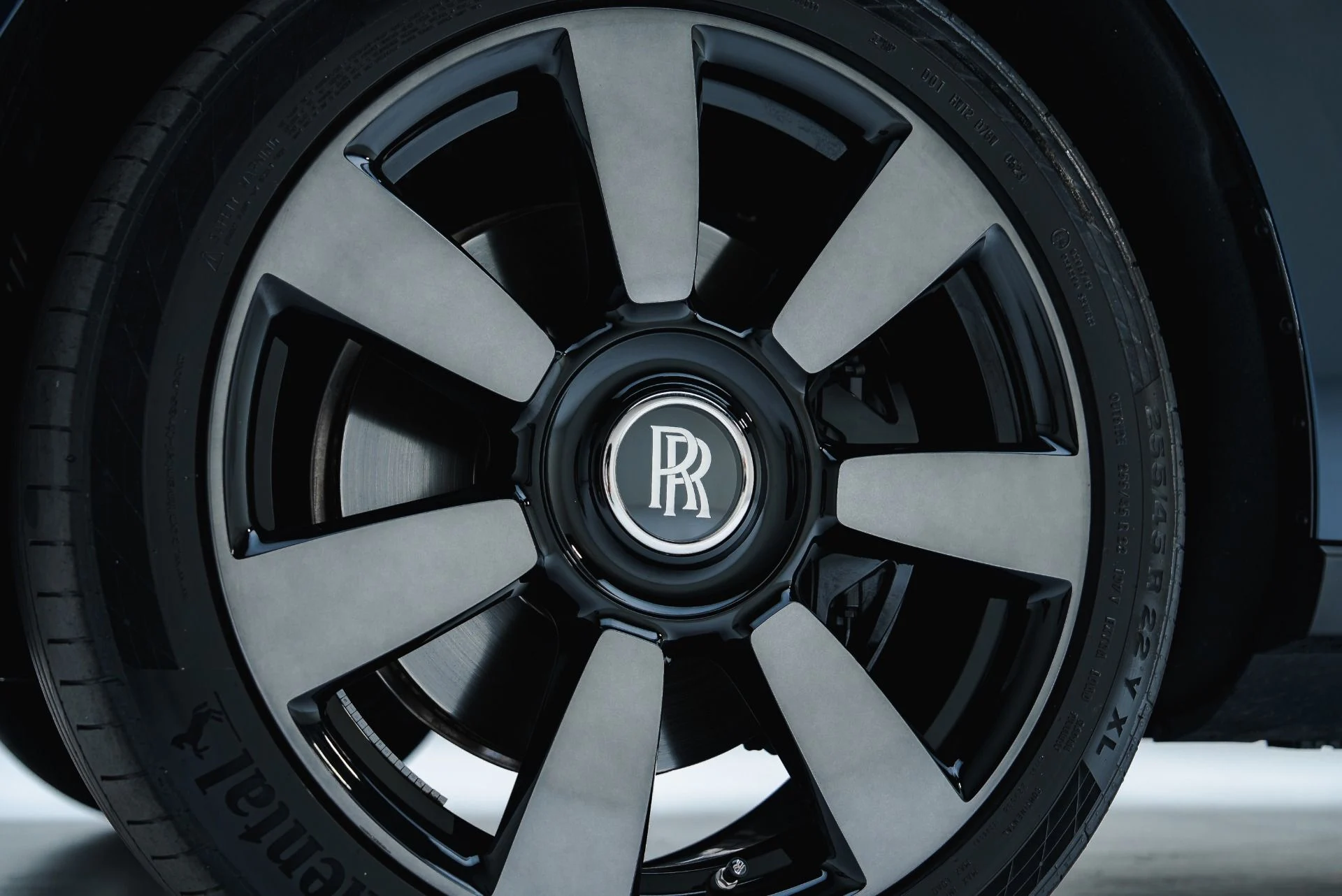 mph032_3949346510_Used_2023_Rolls_Royce_Cullinan_1792687473_cd01ab5073