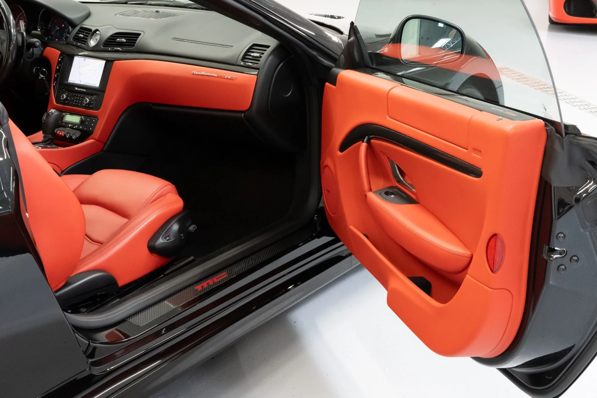 mph032_3953595896_Used_2012_Maserati_Gran_Turismo_MC_1692740001_a0967af138