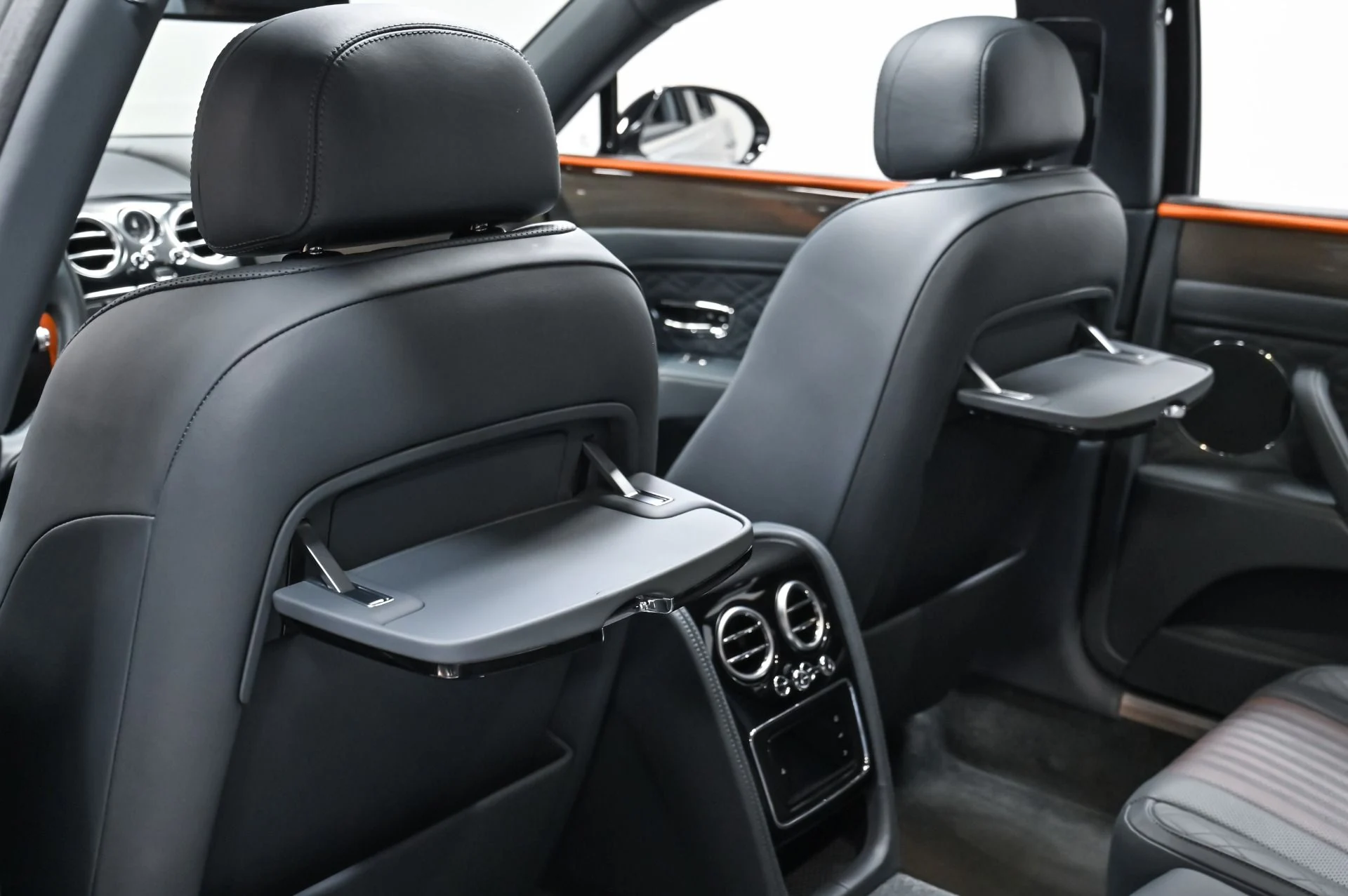 mph032_3957245761_Used_2018_Bentley_Flying_Spur_V8_S_1754506017_2bd56f895e