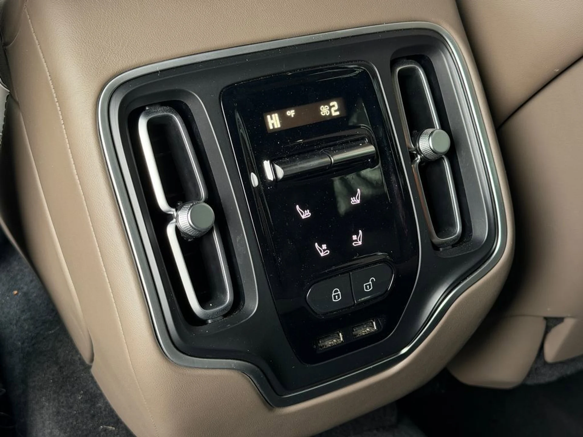 mph032_3957707570_6e2edfbd0da94d3581fb5c8a1355f68b_613d0e204a