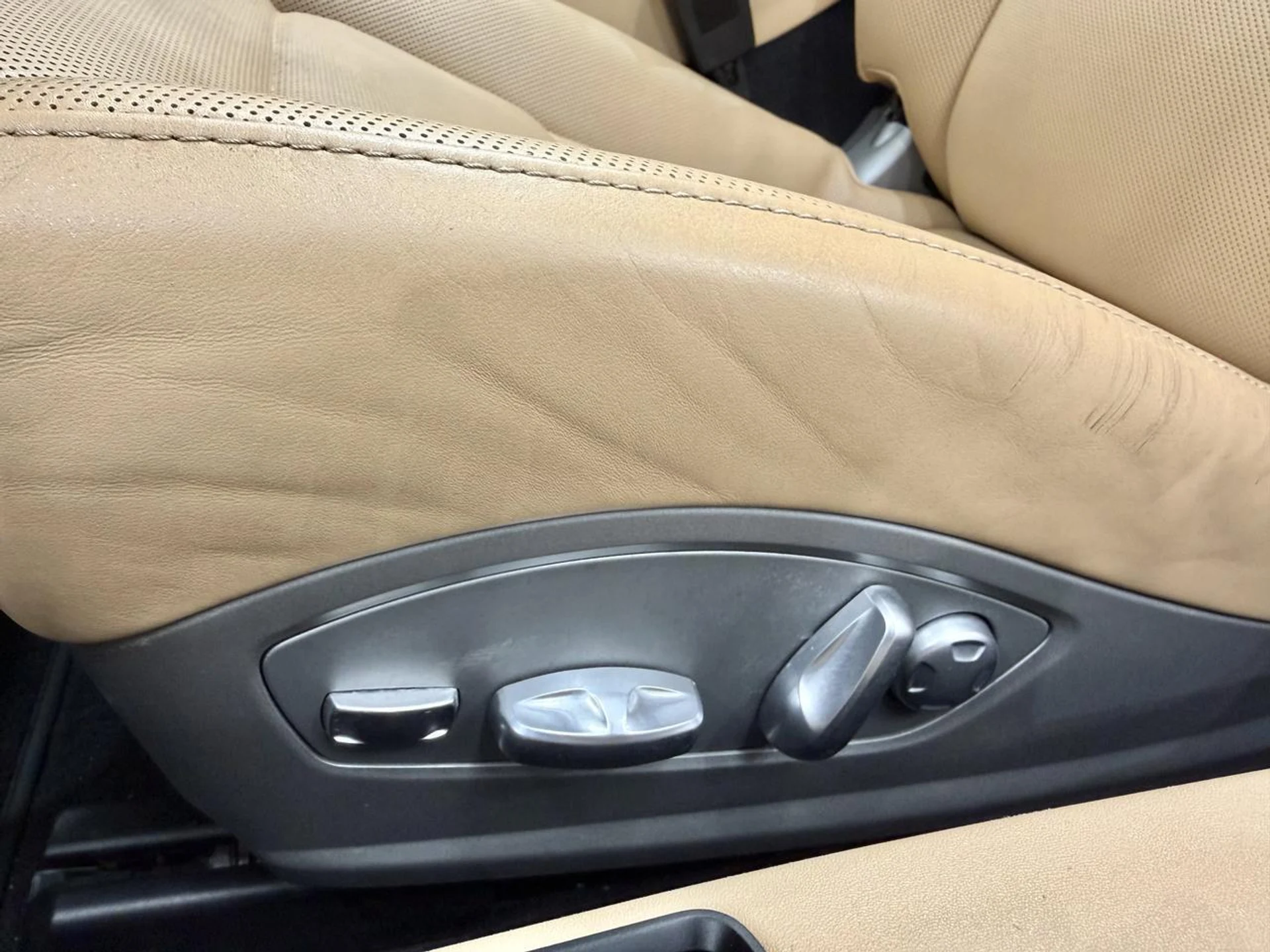 mph032_3960790952_7e9179b363c8425736596f759a8f7906_e3b324256a