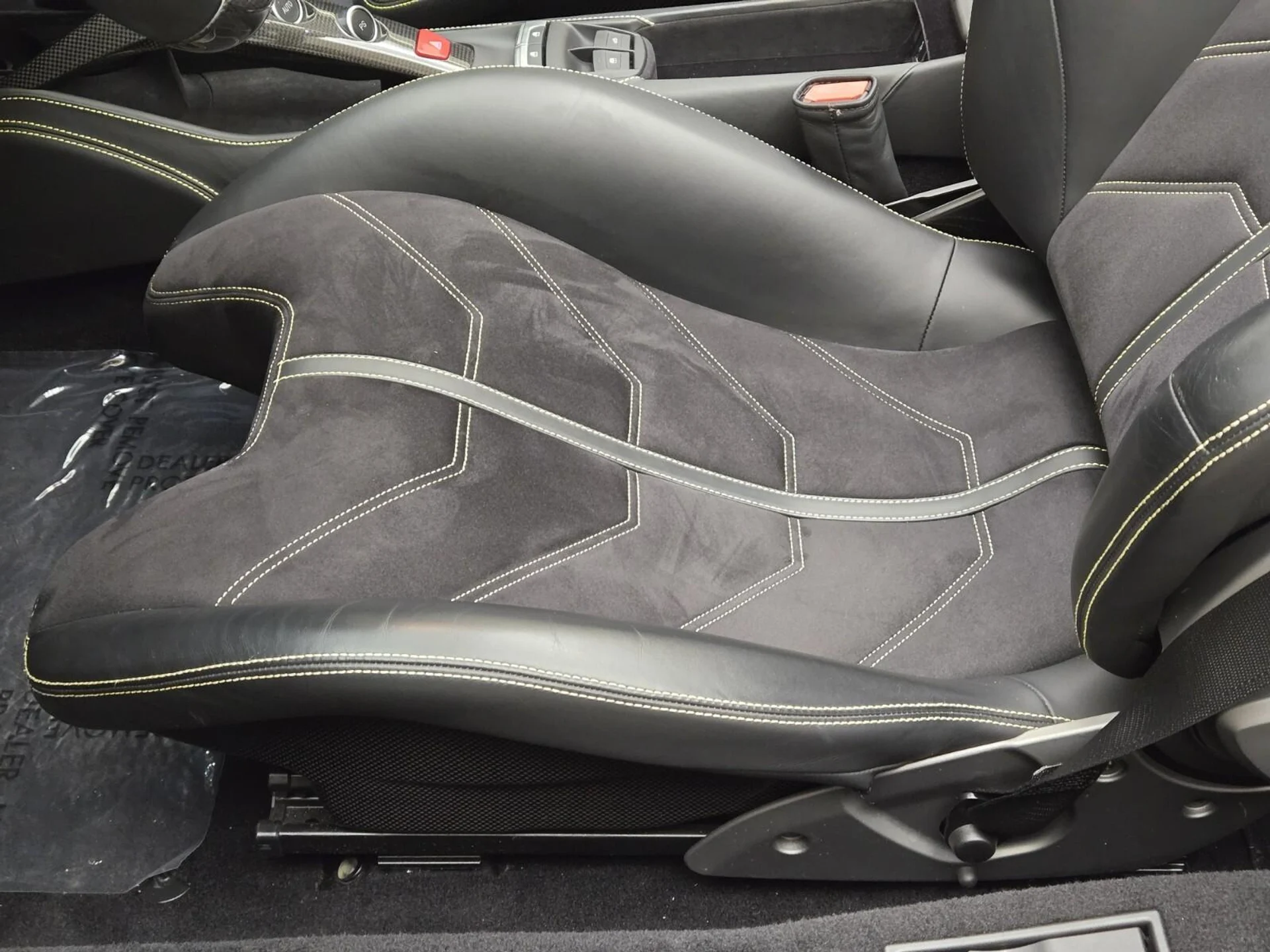 mph032_3966750323_Used_2017_Ferrari_488_Spider_1755156529_016369d3ac