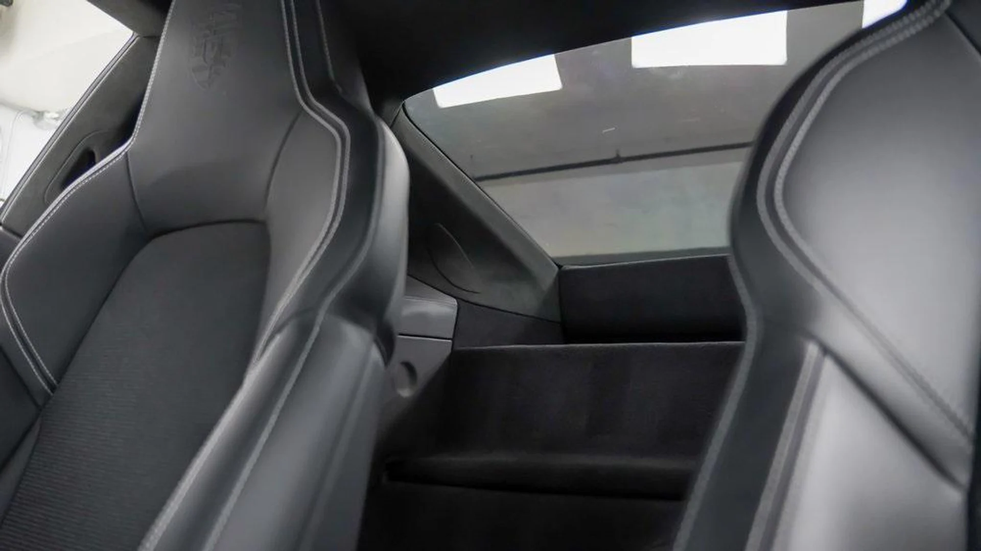 mph032_3978685123_U63_H_Zb_Ko2x_N_Azp_Jra7_Vh_L9_3_Zos_4f2dcfc31d