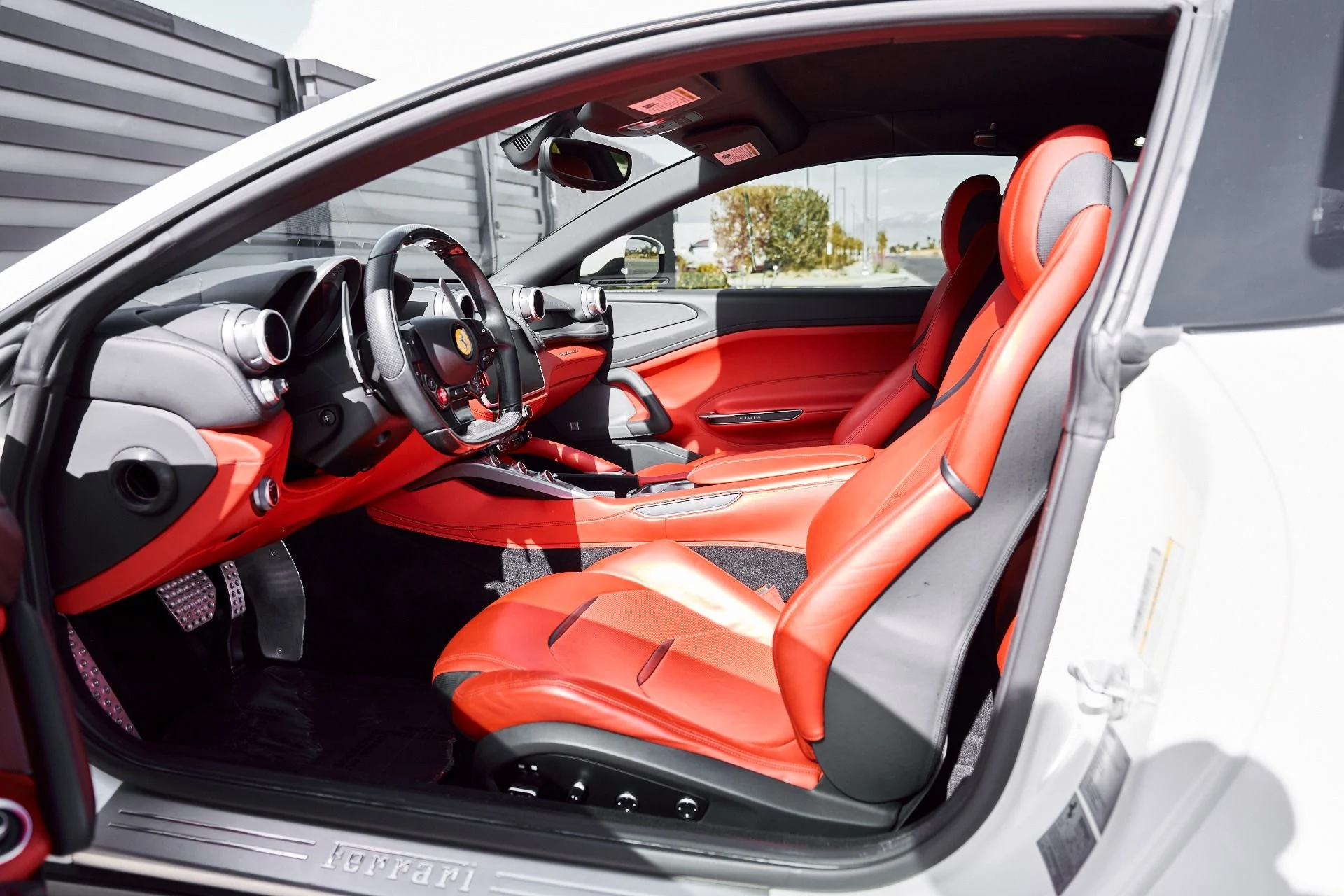 mph032_3980576664_Used_2019_Ferrari_GTC_4_Lusso_V12_1771467694_cf6532aa32