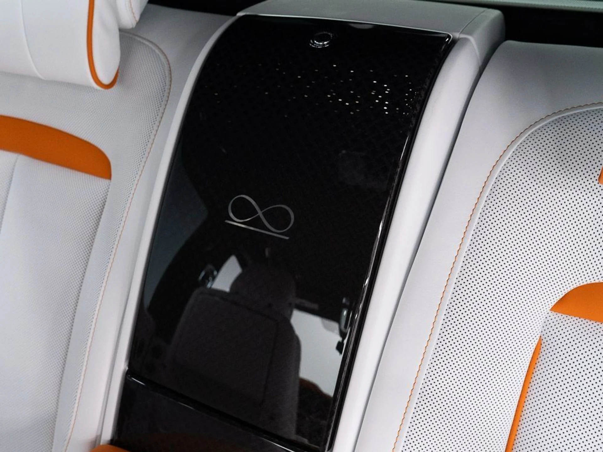 mph032_4004756377_fc04f0e5671934959b4e32481f989a7f_482426b536