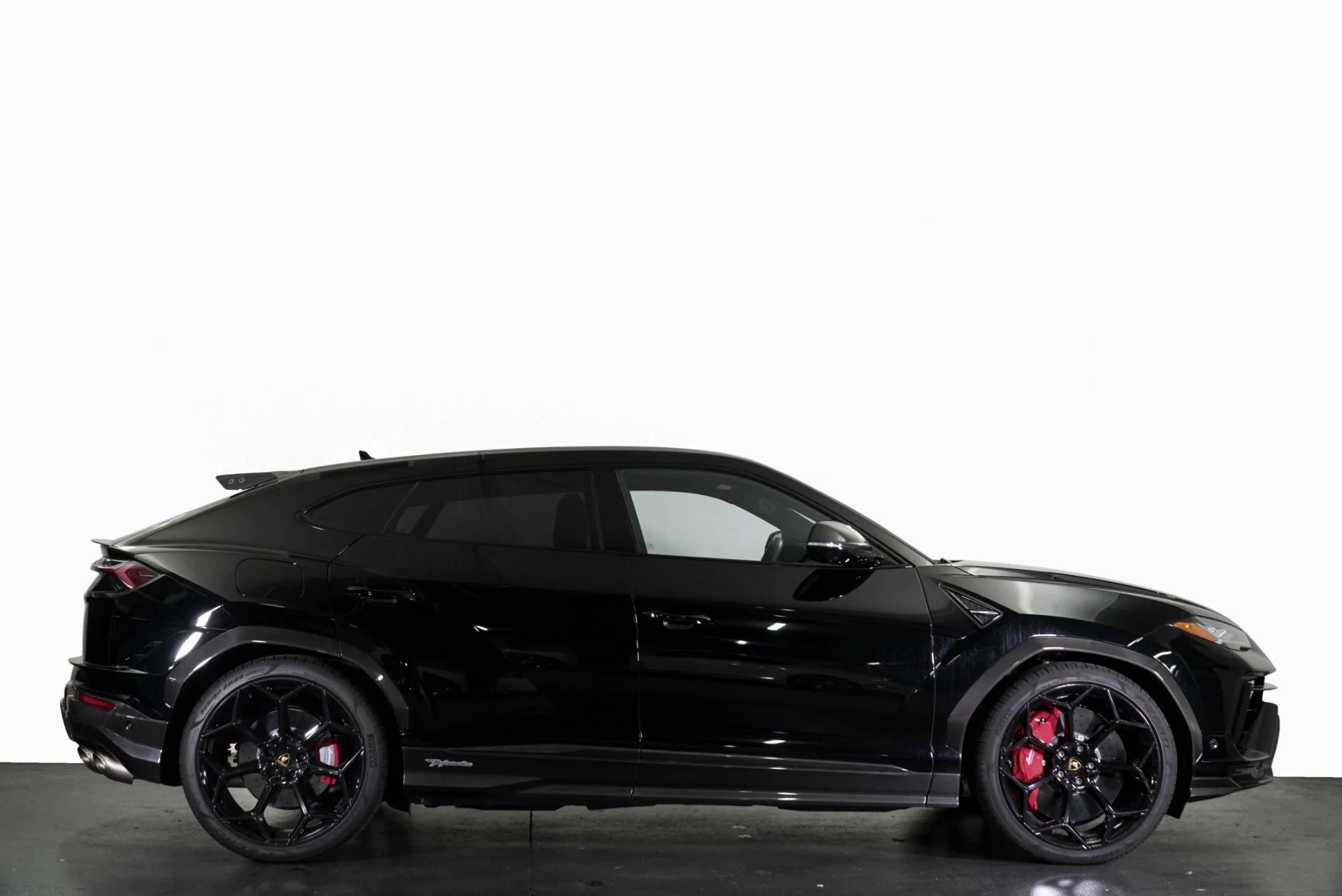 mph032_4016115923_Used_2023_Lamborghini_Urus_Performante_1773400197_3628116037