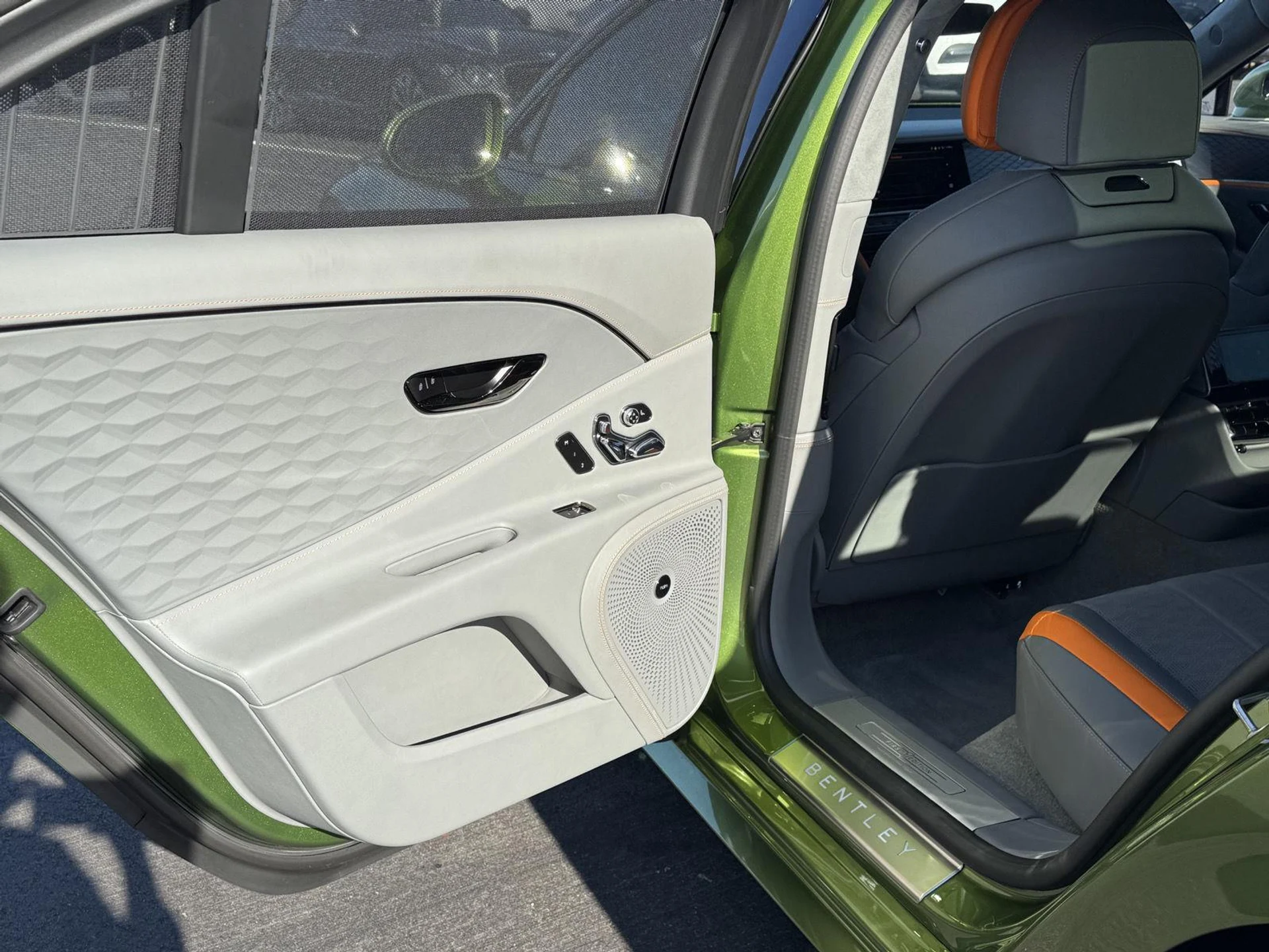 mph032_4021079732_67e539d780719dfd20df62ca44ca72a9_d36c5d69f8