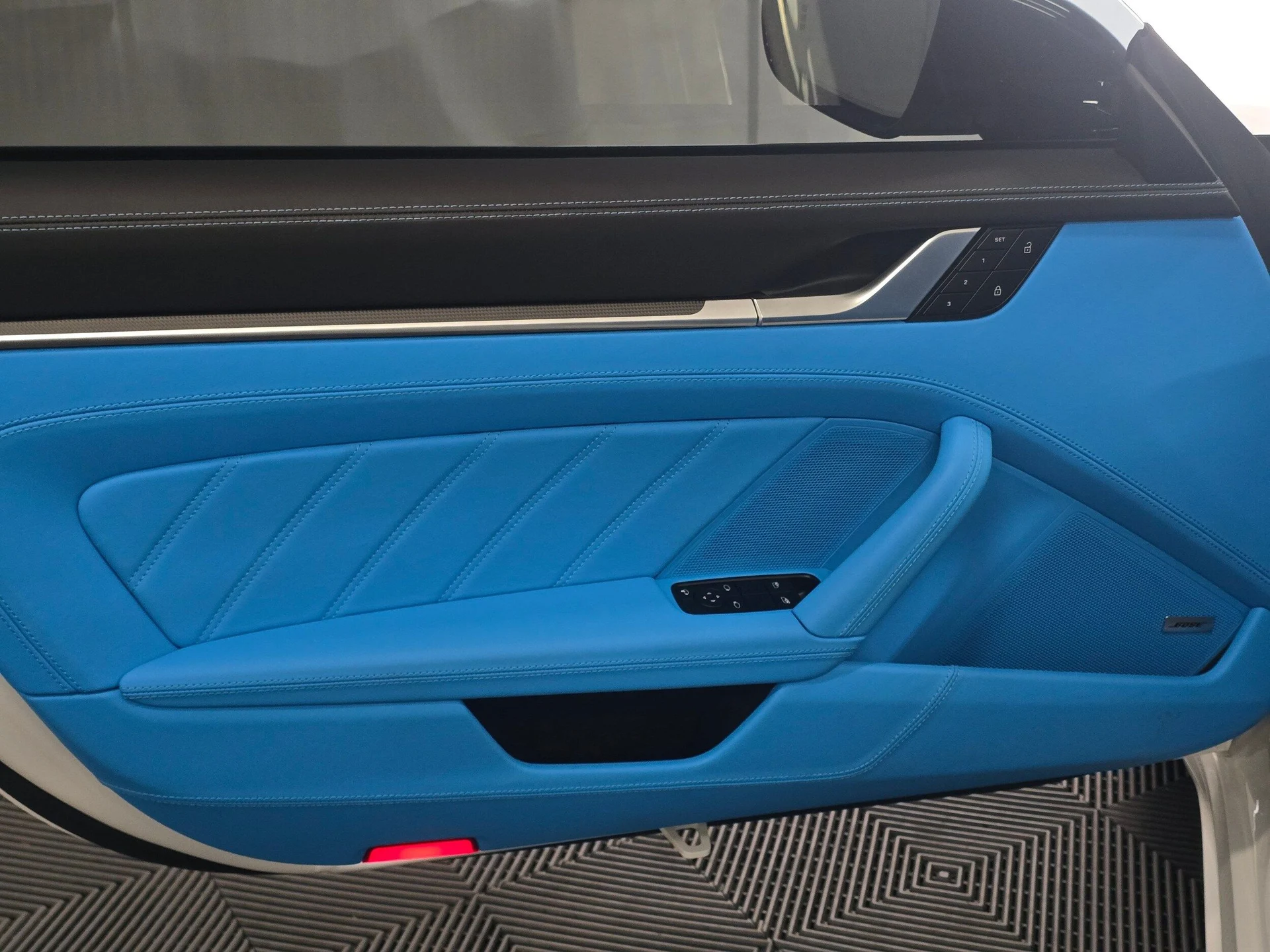 mph032_4023291777_257681d9ac04806aaa96e71a5d403a45x_9d225bf23d