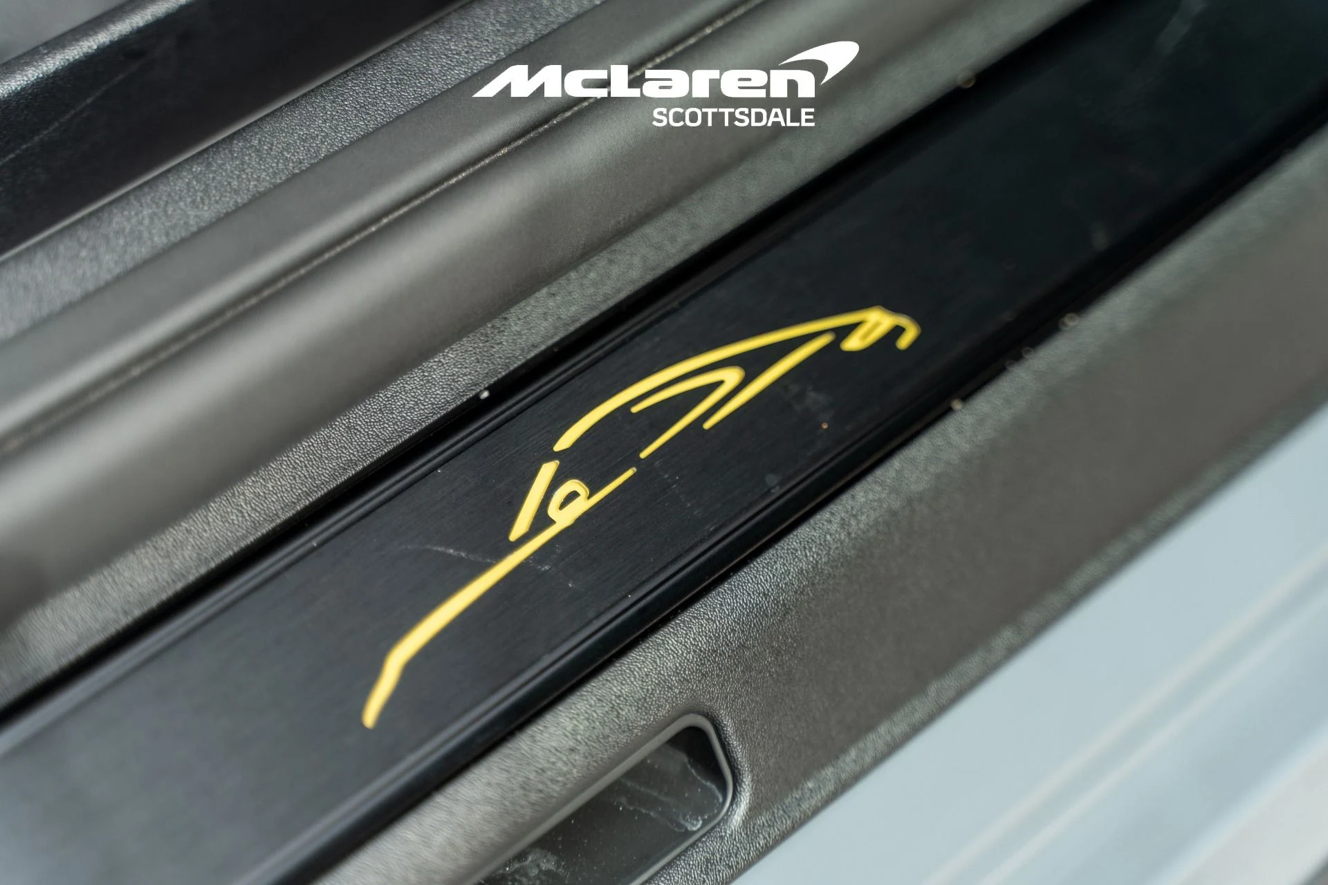 mph032_4033581320_Used_2023_PORSCHE_911_GT_3_Touring_1757087952_544b4bb3b3