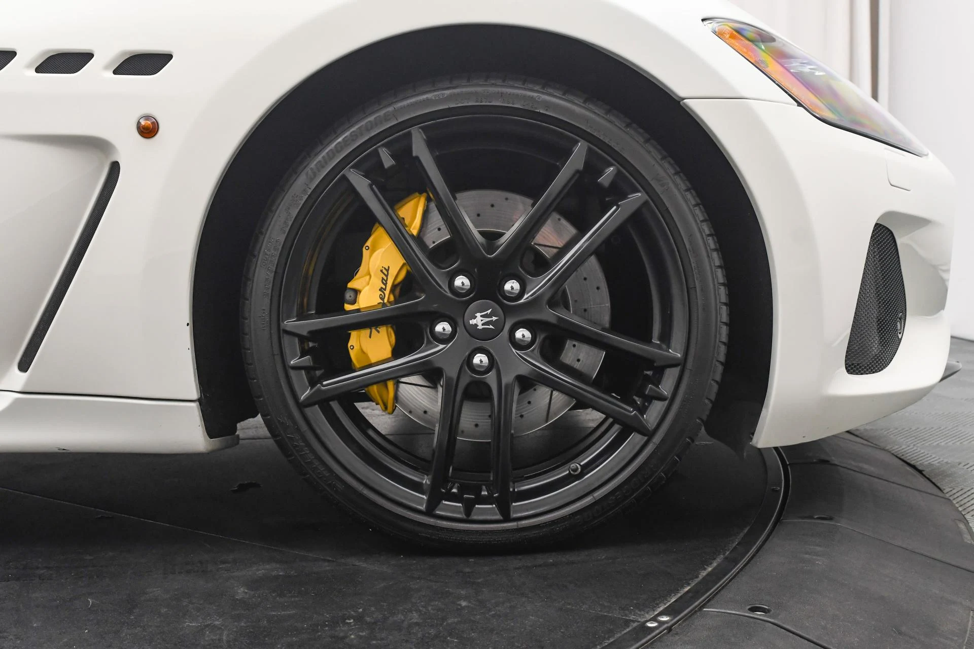 mph032_4038178723_Used_2018_Maserati_Gran_Turismo_Convertible_MC_1755159385_e9eb7458b2
