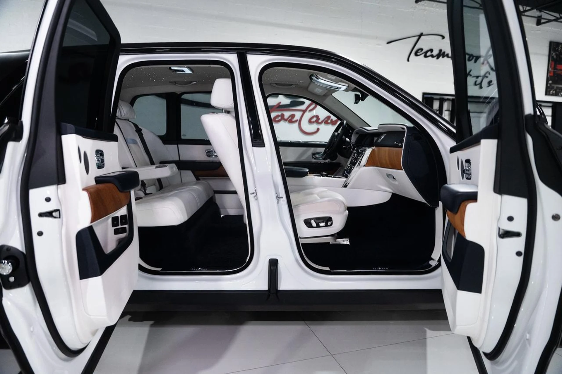 mph032_4044864864_753acbf5a901cb02480b95e300246c9d_1aac242690