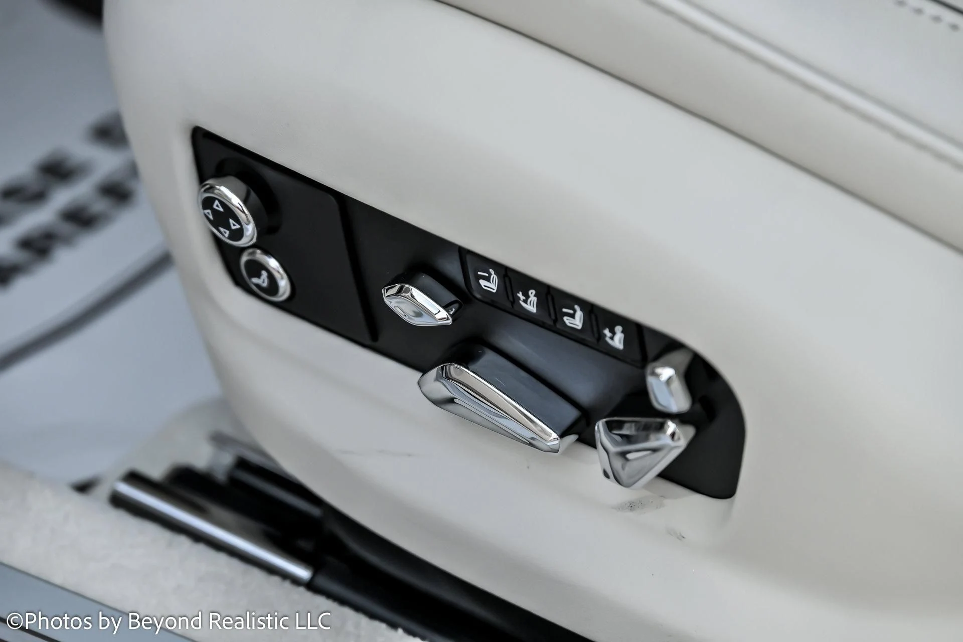 mph032_4048883486_Used_2021_Bentley_Flying_Spur_V8_First_Edition_1763629683_6263107909