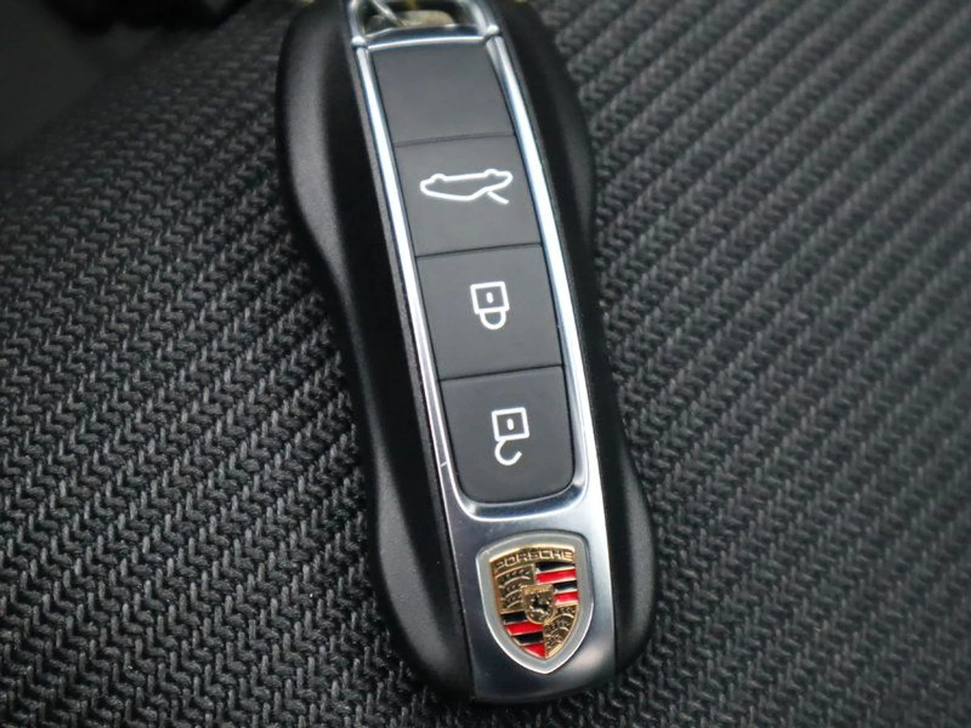 mph032_4065733750_37268571_05888_7b98cadafa82e948fceffbfc3b5f9f19_aade45c798