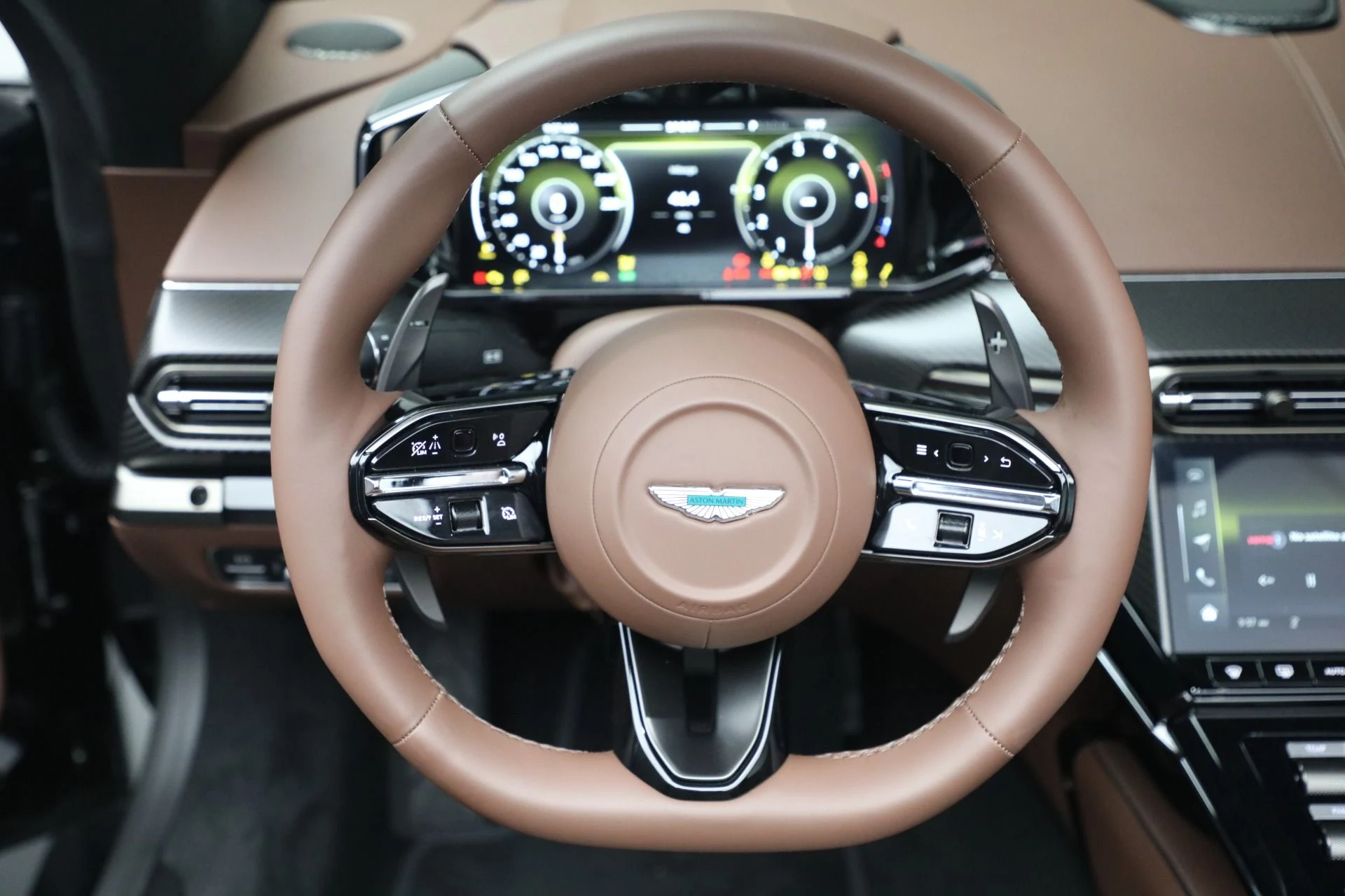 mph032_4070991301_New_2026_Aston_Martin_Vantage_S_Roadster_1787329518_5ca14e4a32