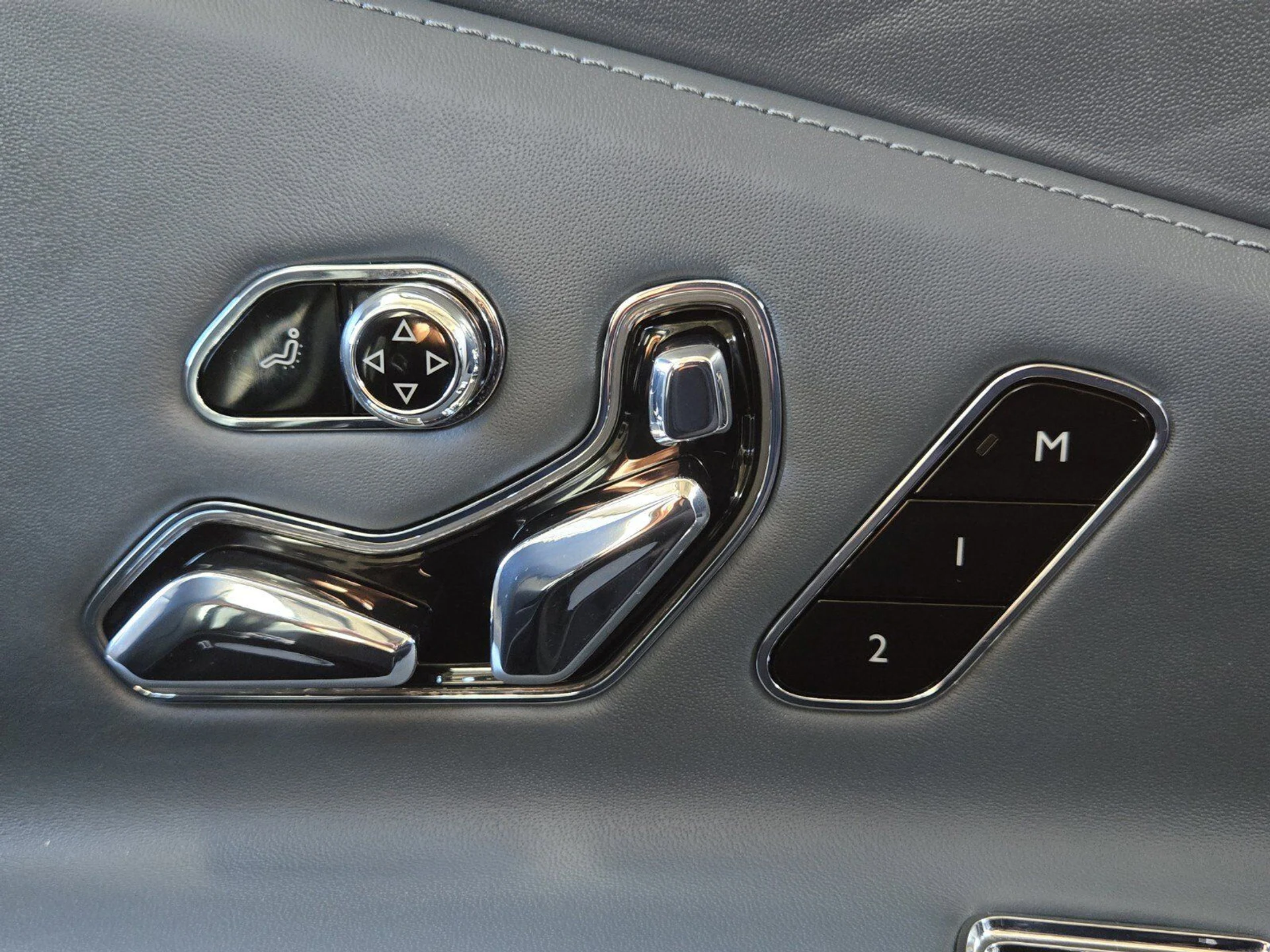 mph032_4074409032_0f42c4477daae070f048a18568831a9cx_07019110ed