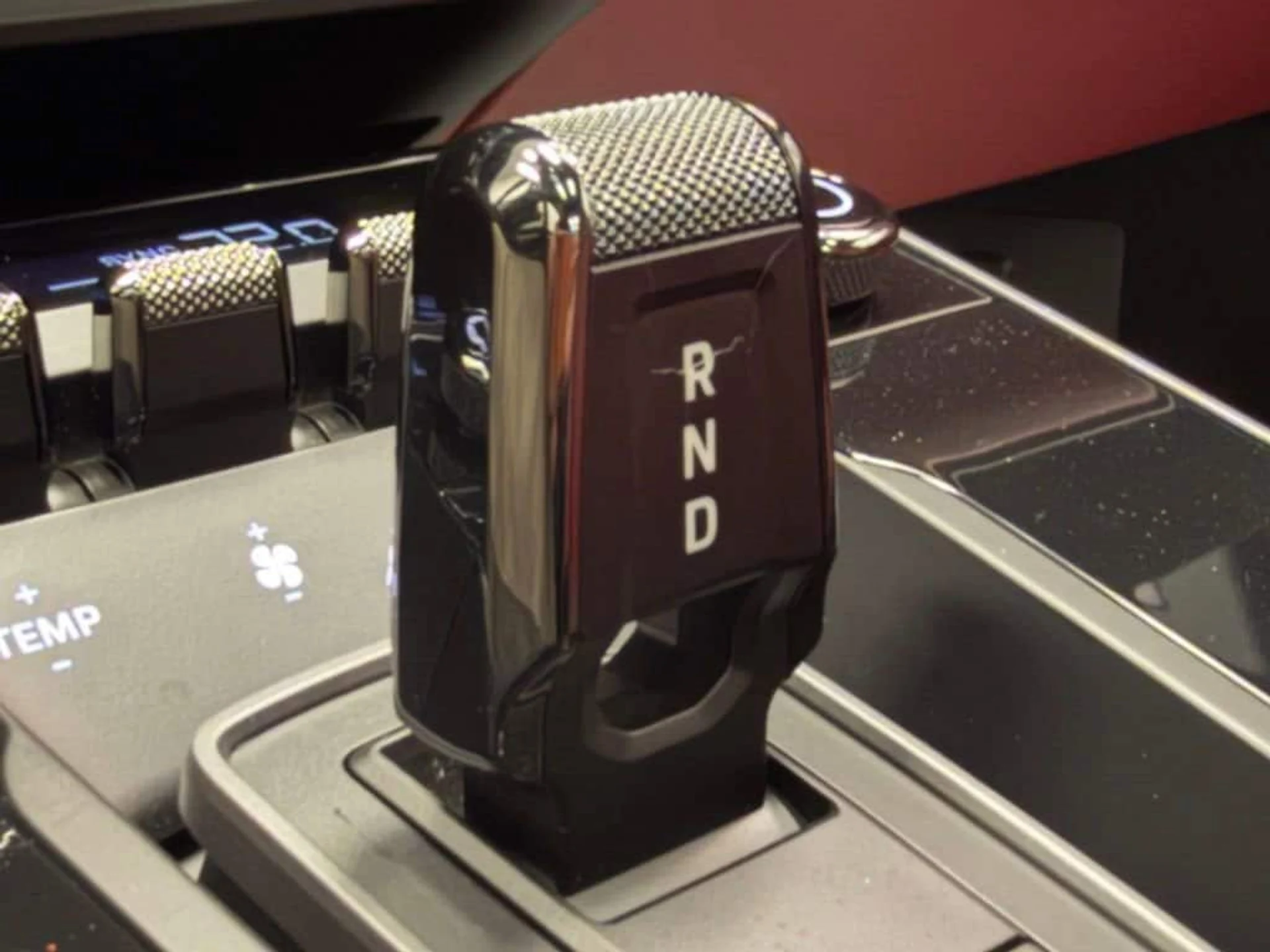 mph032_408933473_f7b4caf3f1a9c2650ff66b6ff1832f9dx_a1e2101787