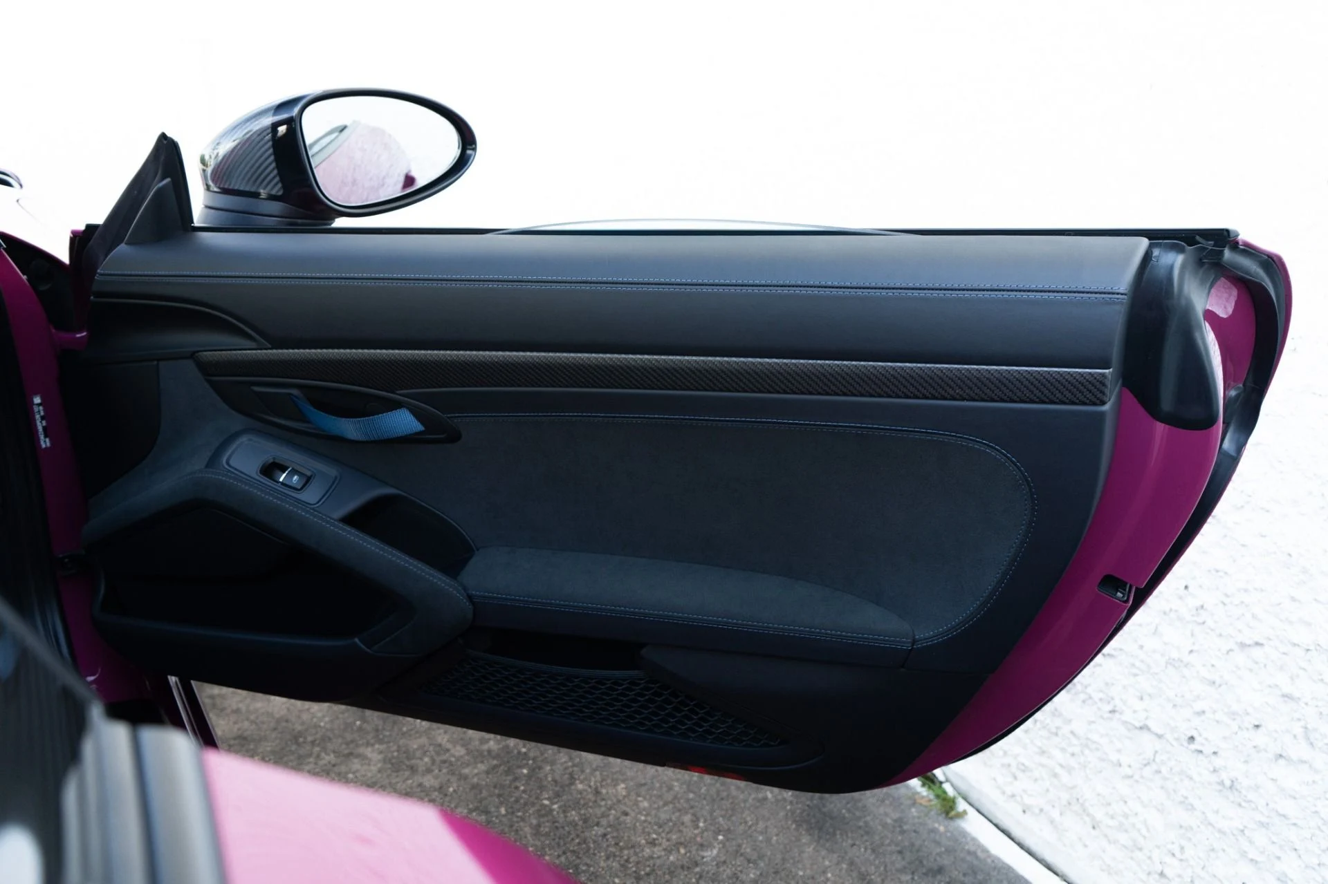 mph032_4095947578_Used_2023_Porsche_718_Cayman_GT_4_RS_1784933919_e037c16ff0