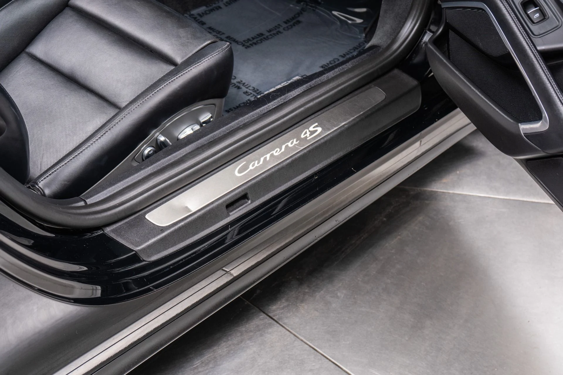 mph032_4099861408_Used_2017_Porsche_911_Carrera_4_S_Cabriolet_1788469959_cf29555f5d
