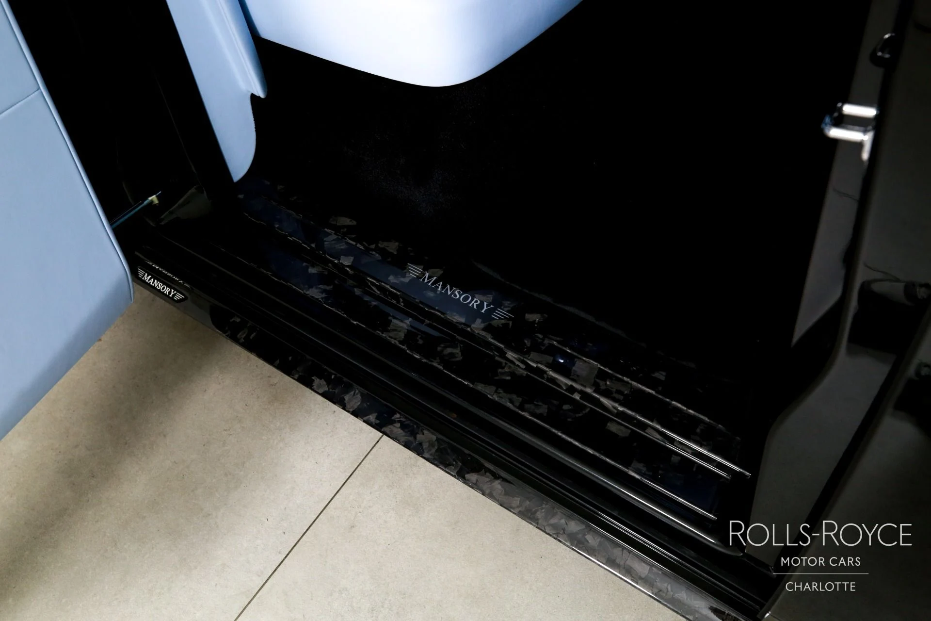 mph032_409993960_Used_2026_Rolls_Royce_Phantom_1776091031_d1be9fed0d