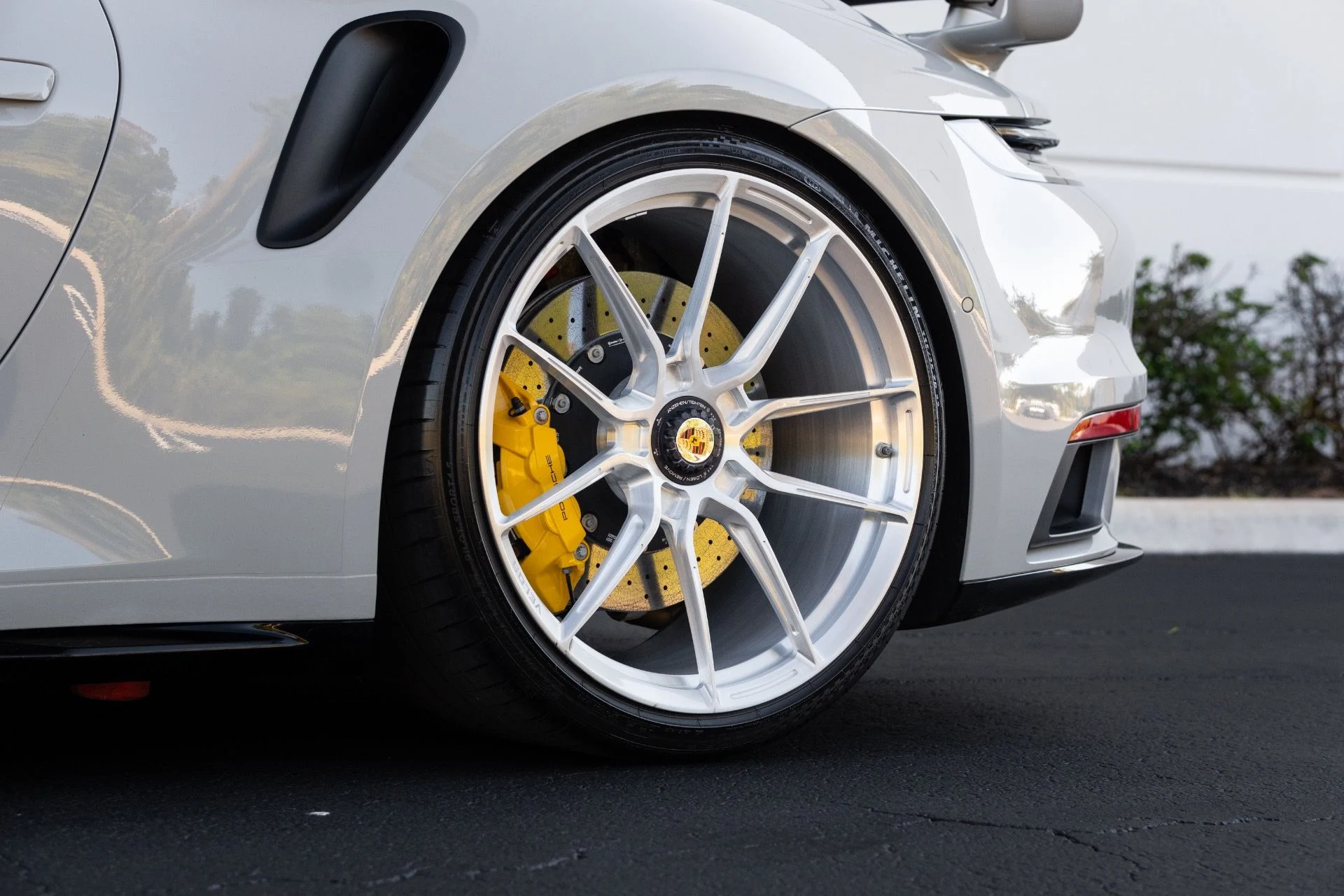 mph032_4110794786_Used_2022_Porsche_911_Turbo_S_1770440206_e37ca9a6d2