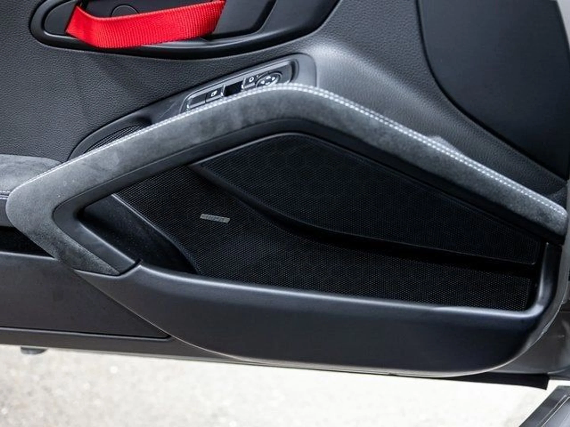 mph032_4115411860_33_32dba29796