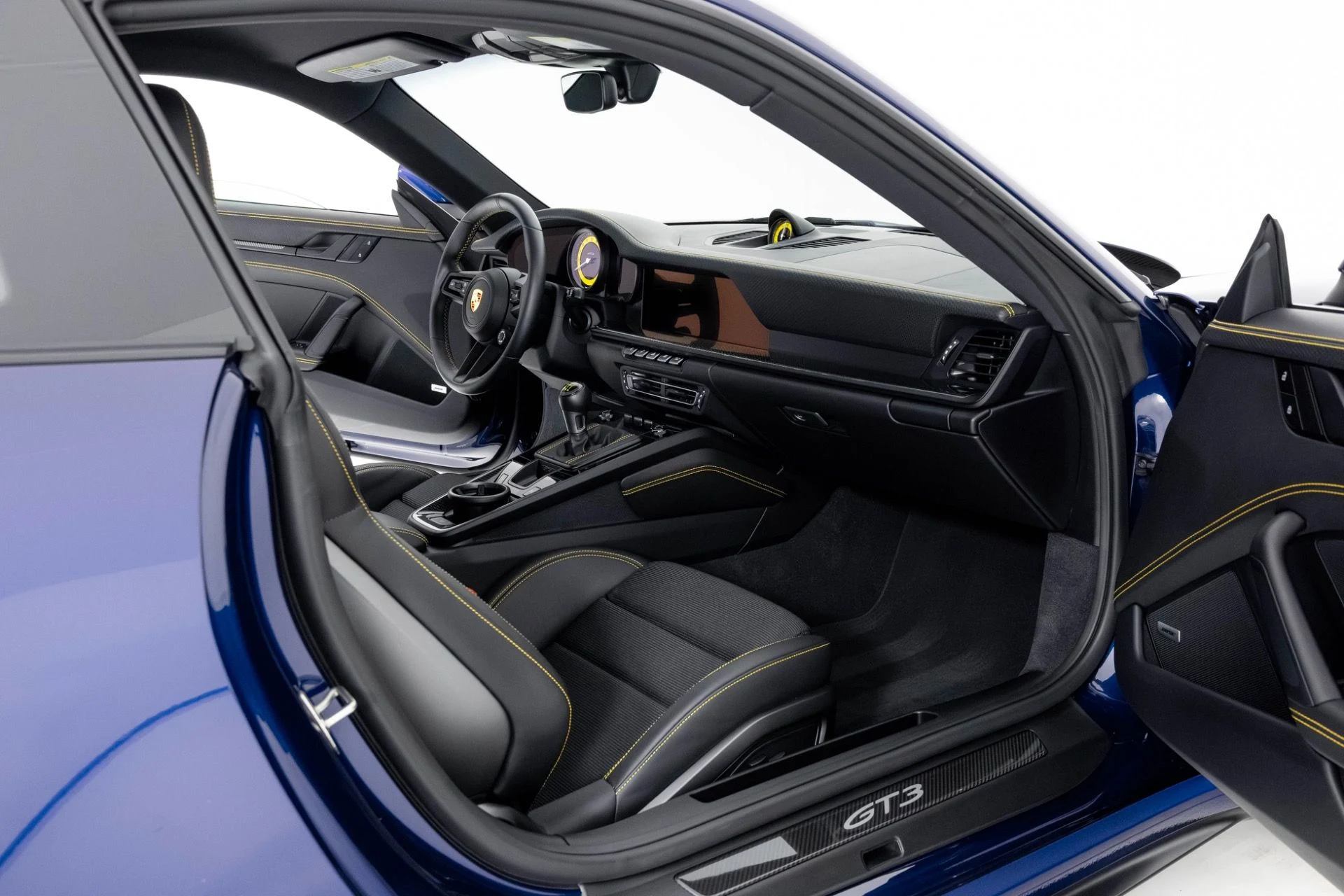 mph032_4136149495_Used_2022_Porsche_911_GT_3_Touring_1764706400_f68718ba38