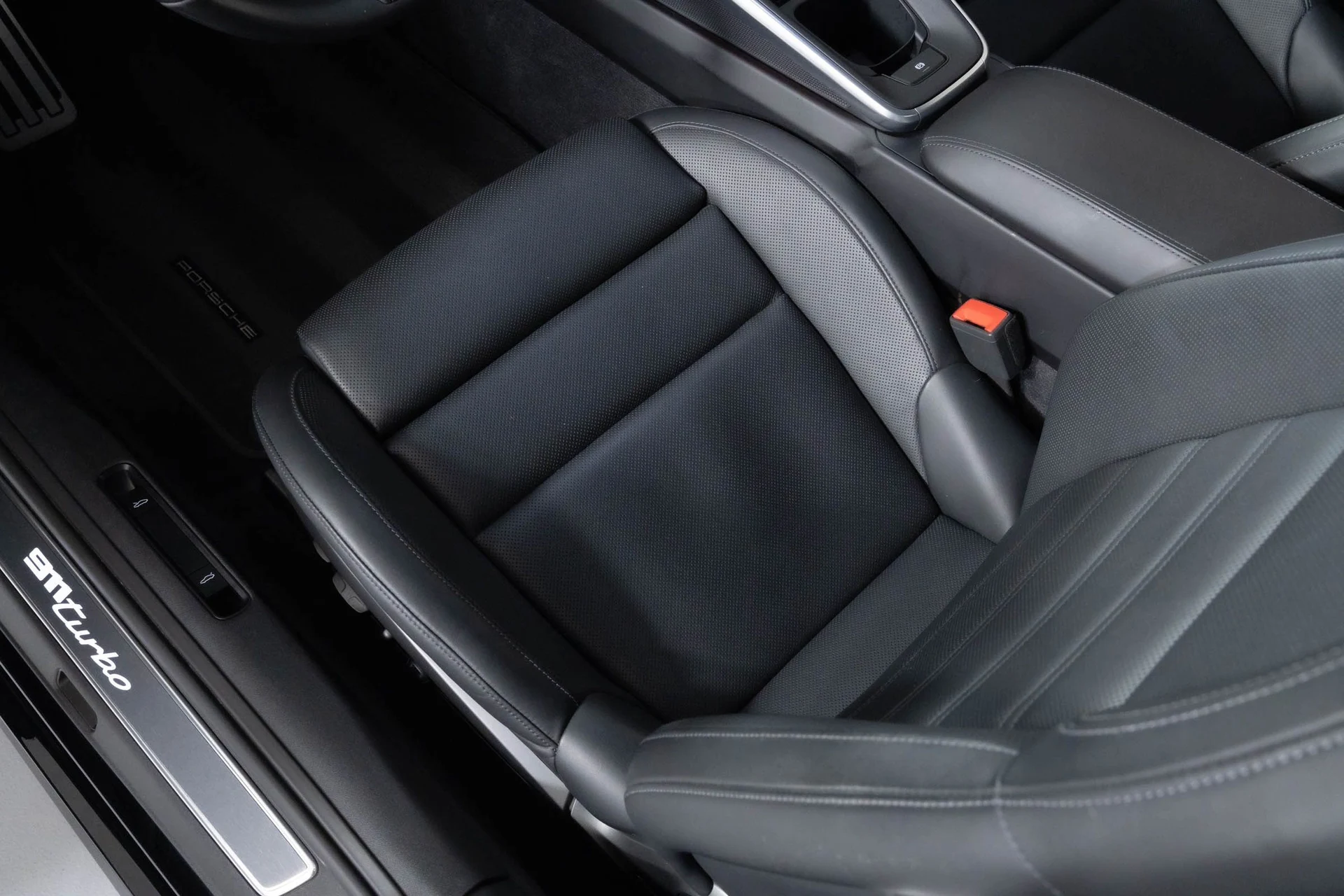 mph032_4142029744_c16679eebe38425b91375f82f23ecfb9_bd65134bc7