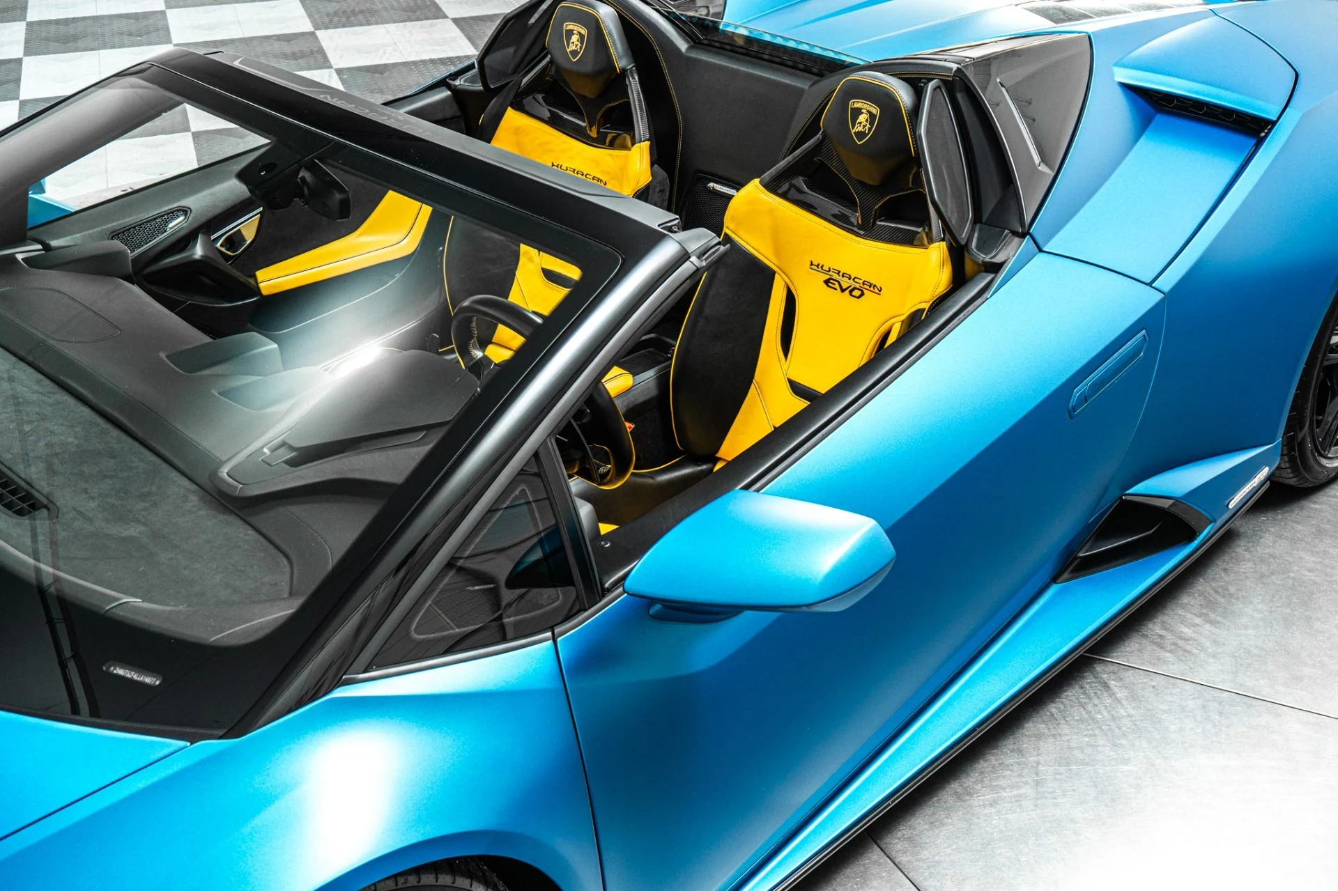 mph032_4145134812_Used_2020_Lamborghini_Huracan_EVO_Spyder_Factory_Matte_Paint_Full_PPF_1786554223_78e0c4bbba