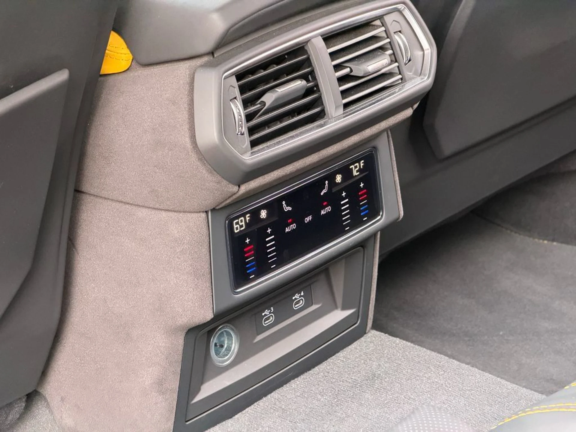 mph032_4149000221_78f8720b4b144dbd918ef6434f586903_de8b496c13