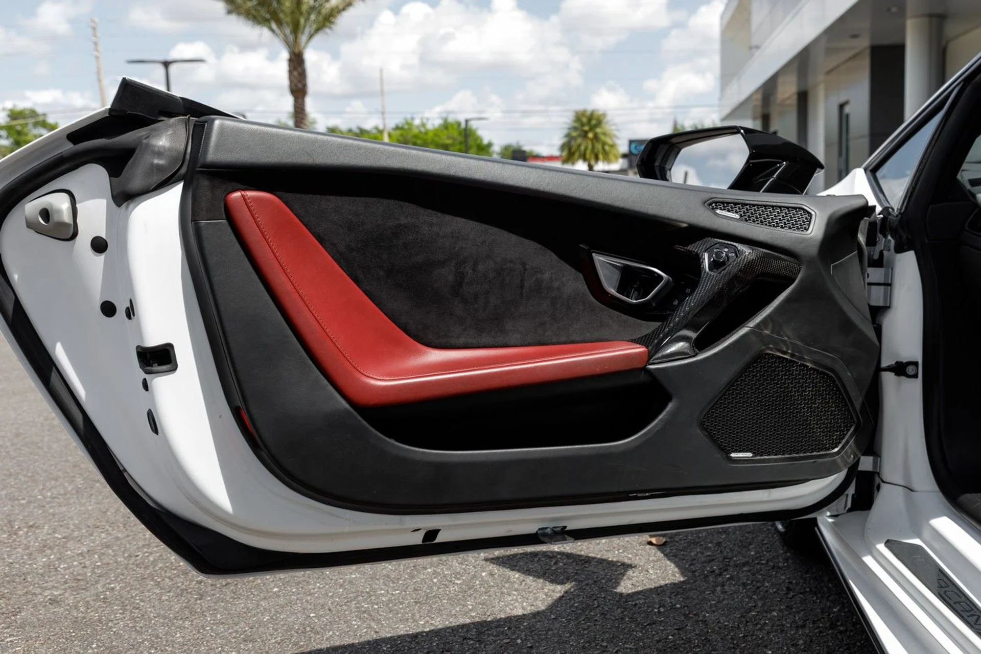 mph032_4165492242_665_p33_l_68c16a25fa