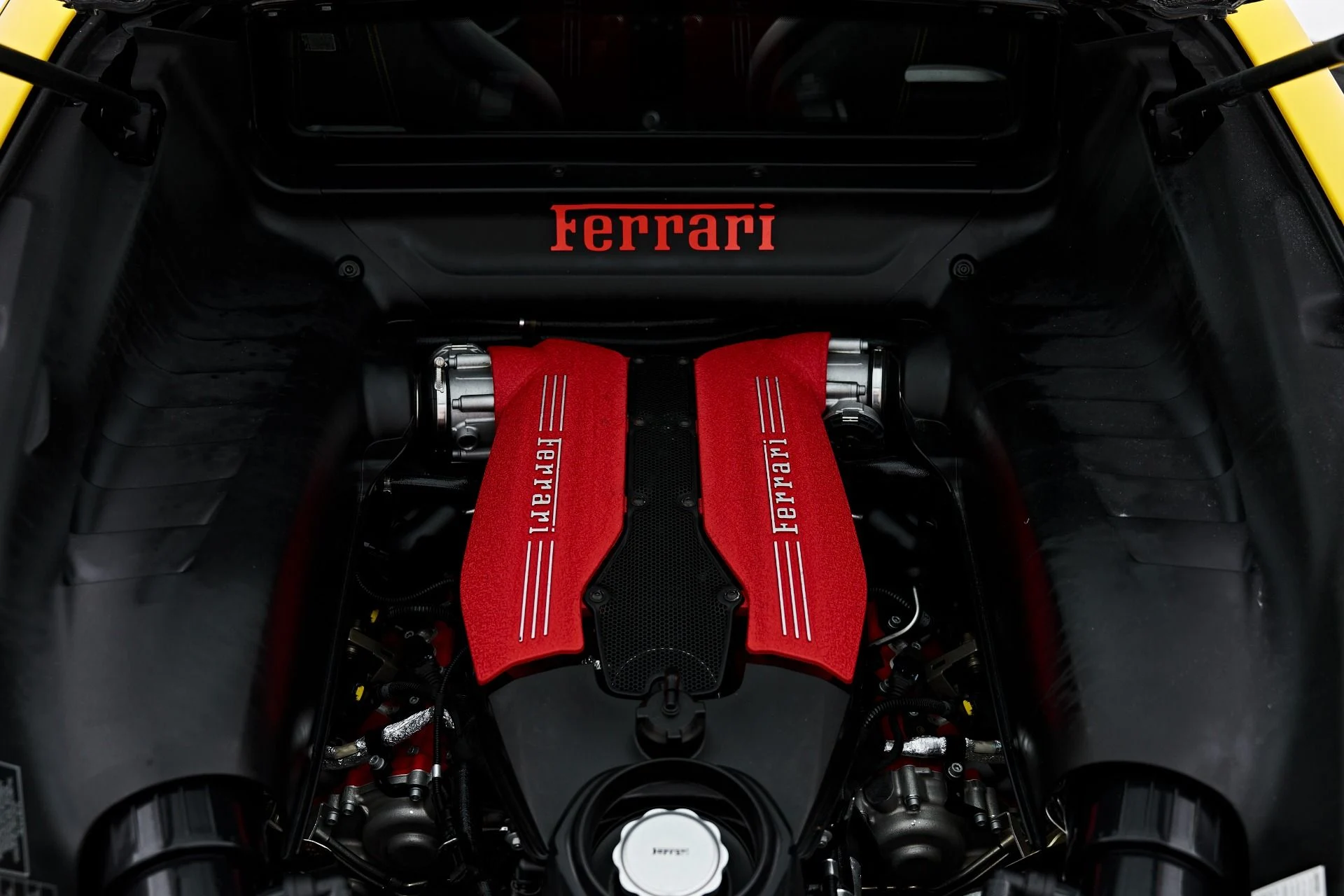 mph032_416962101_Used_2017_Ferrari_488_GTB_Base_1791401192_d56b94fd6a