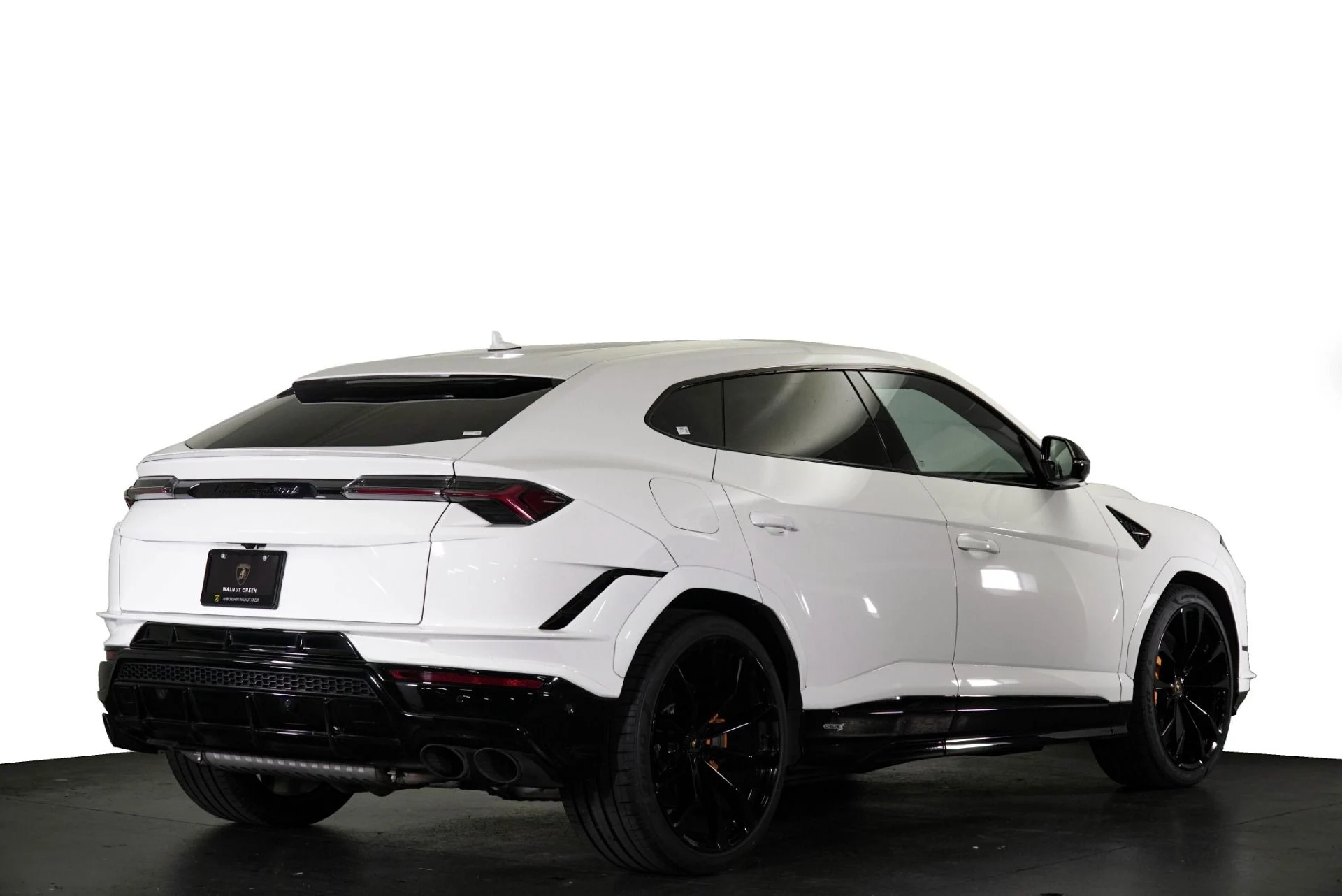 mph032_4169924305_Used_2023_Lamborghini_Urus_S_1772131380_645d2256aa