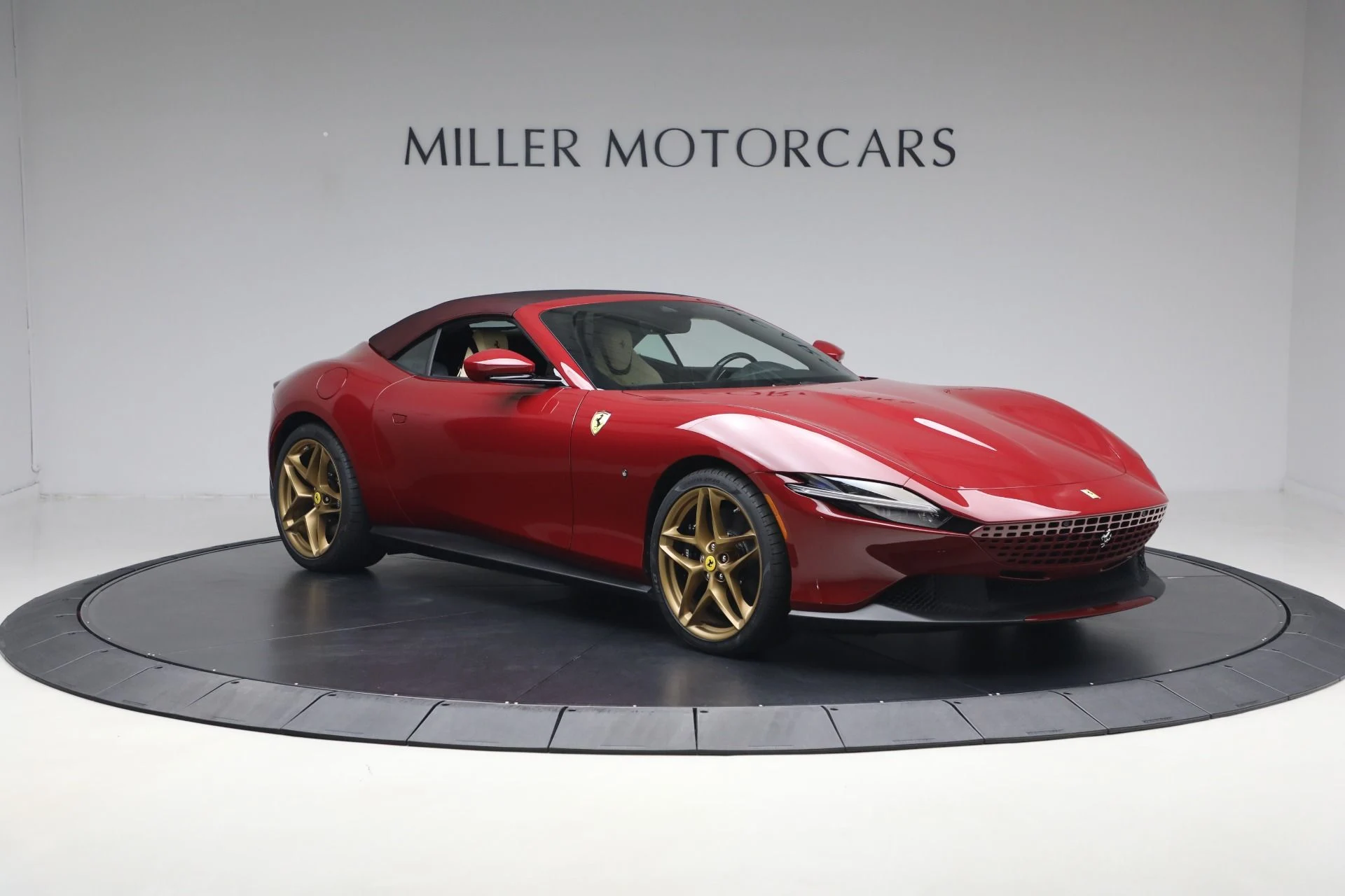 mph032_4177722879_Used_2025_Ferrari_Roma_Spider_1777992623_48ddc6c365