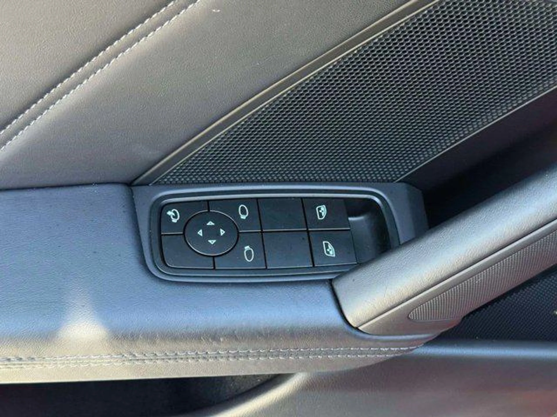 mph032_4179682738_5n_S_y_Hgo_Yv_Lxt_P_Bc_VLI_Lrddul_I_7ccceea8fc