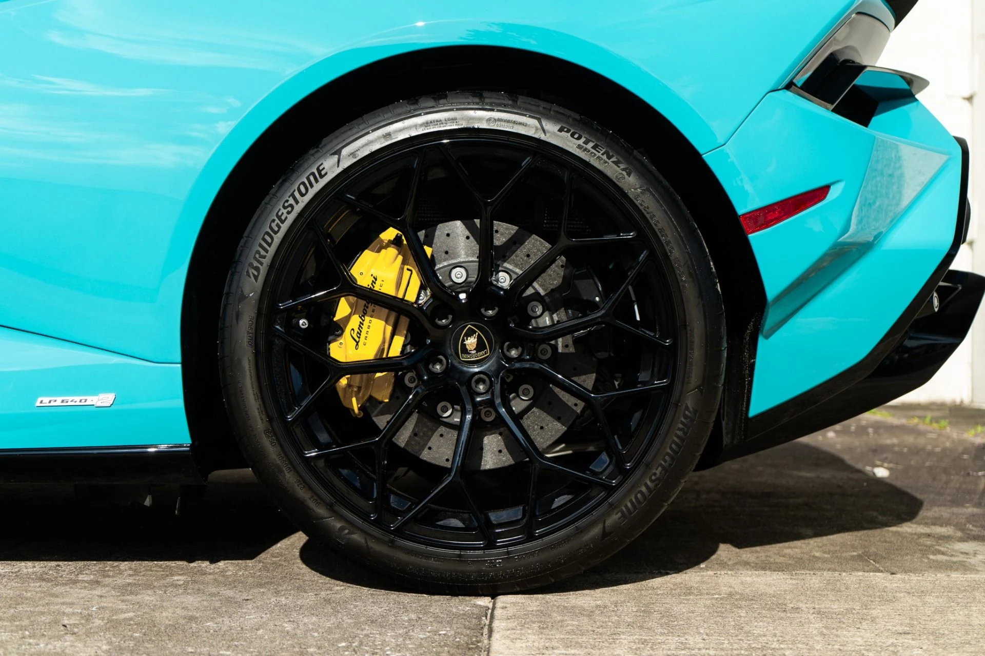 mph032_4196323319_Used_2023_Lamborghini_Huracan_Tecnica_1779493842_11eef968cd